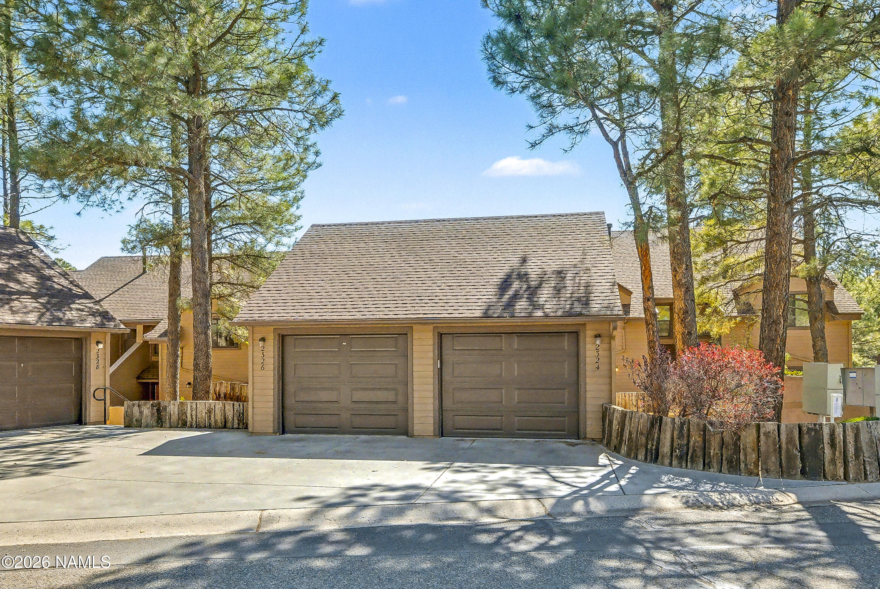 2324 N Whispering Pines Way