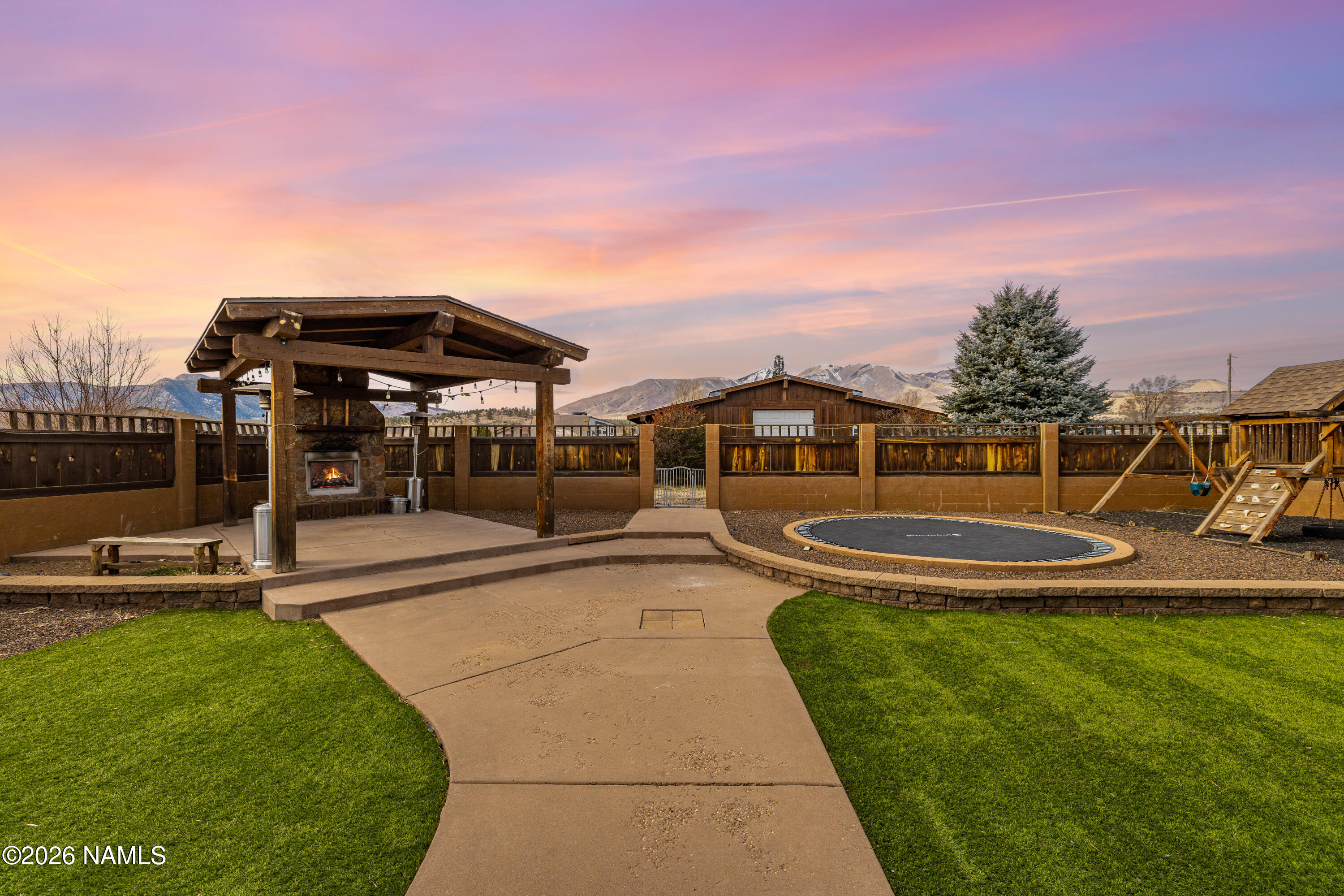 6154 E Firehouse Lane