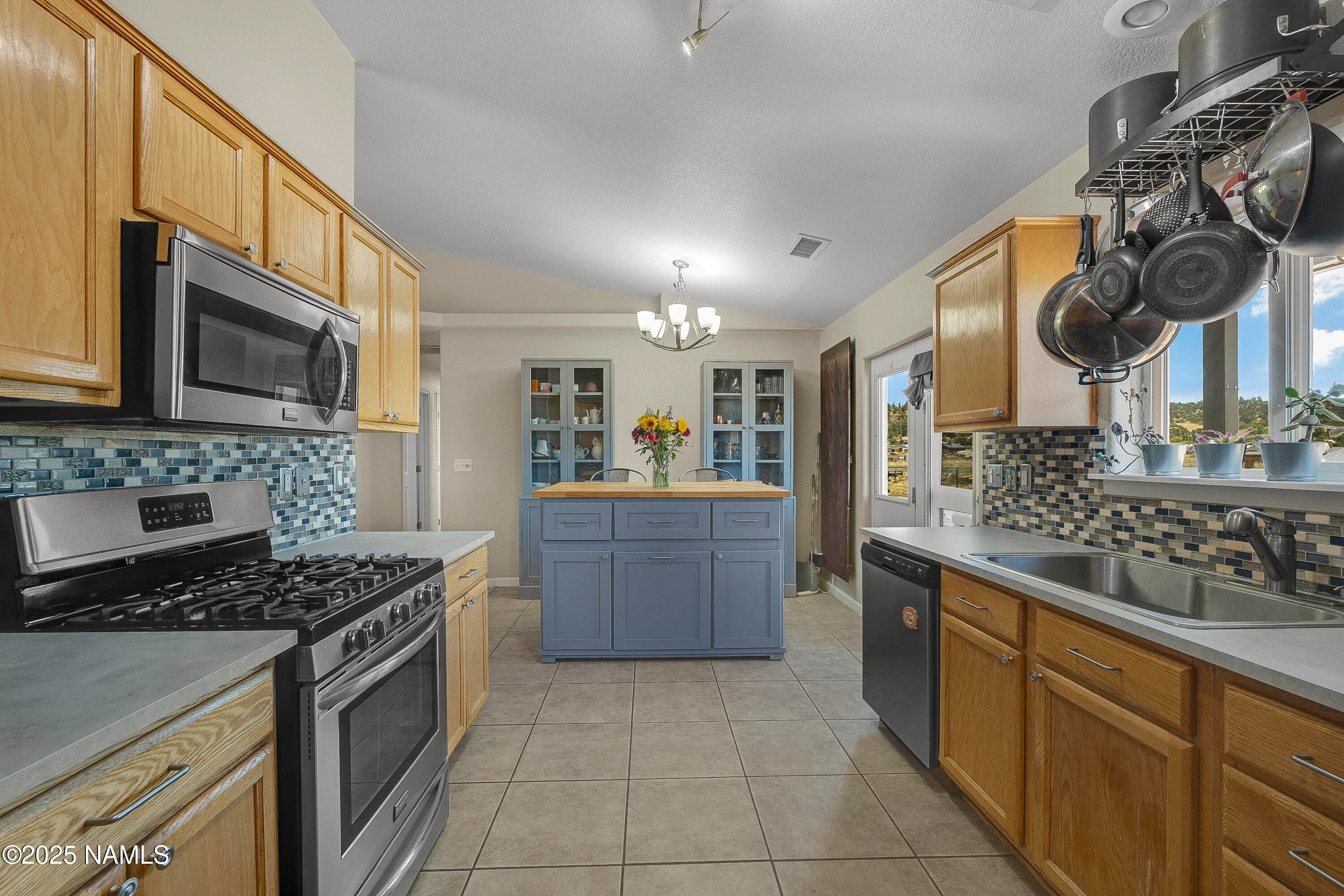 Flagstaff, Arizona 86004, United States, 3 Bedrooms Bedrooms, ,2 BathroomsBathrooms,Residential,Active,137815