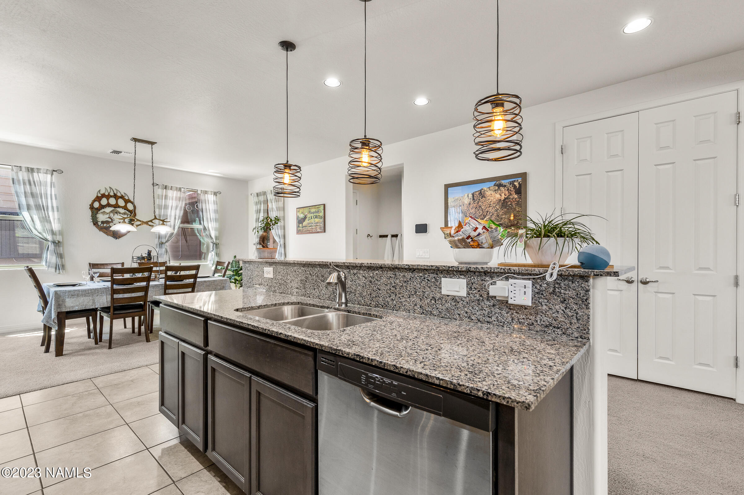 2240 W Mission Timber Circle