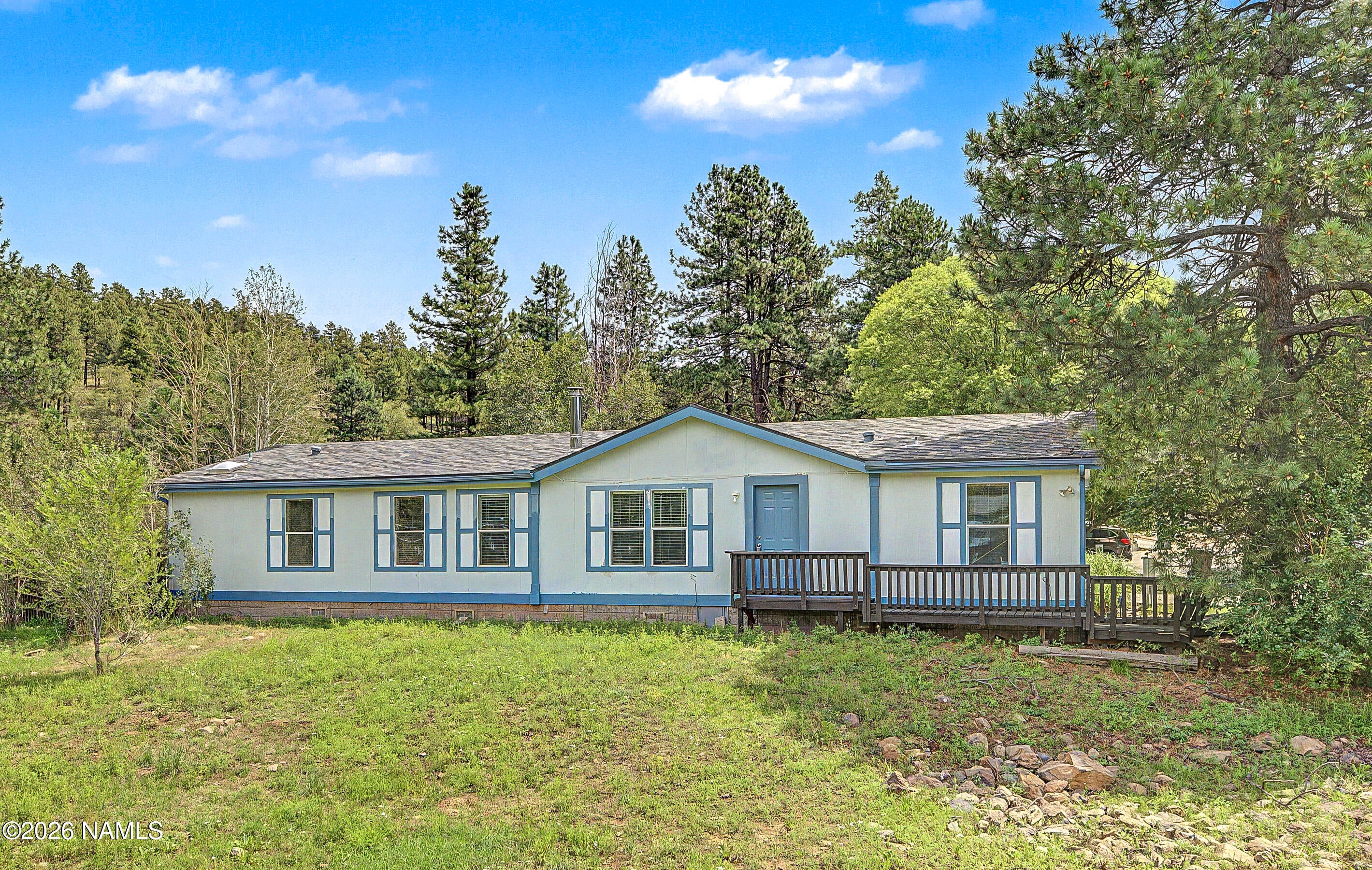 1251 S Mark Lane