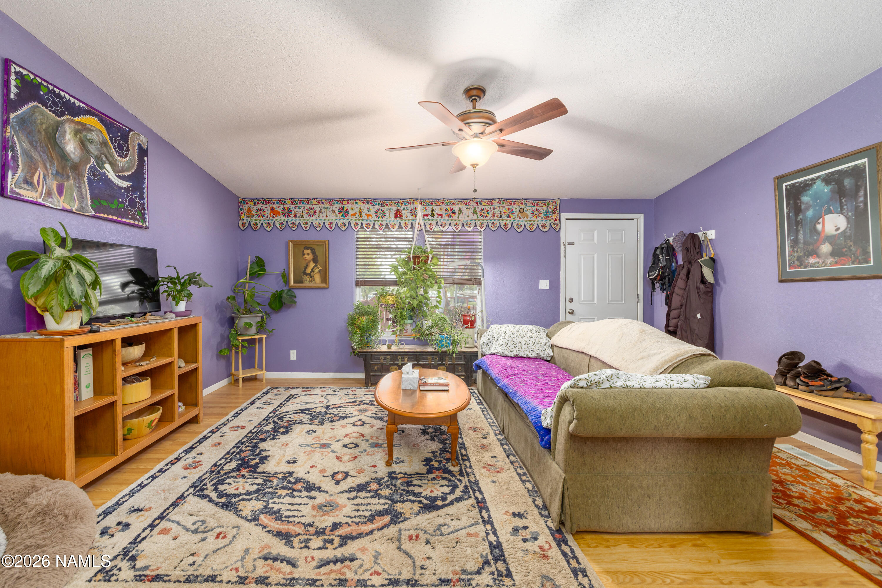 4960 E Empire Avenue