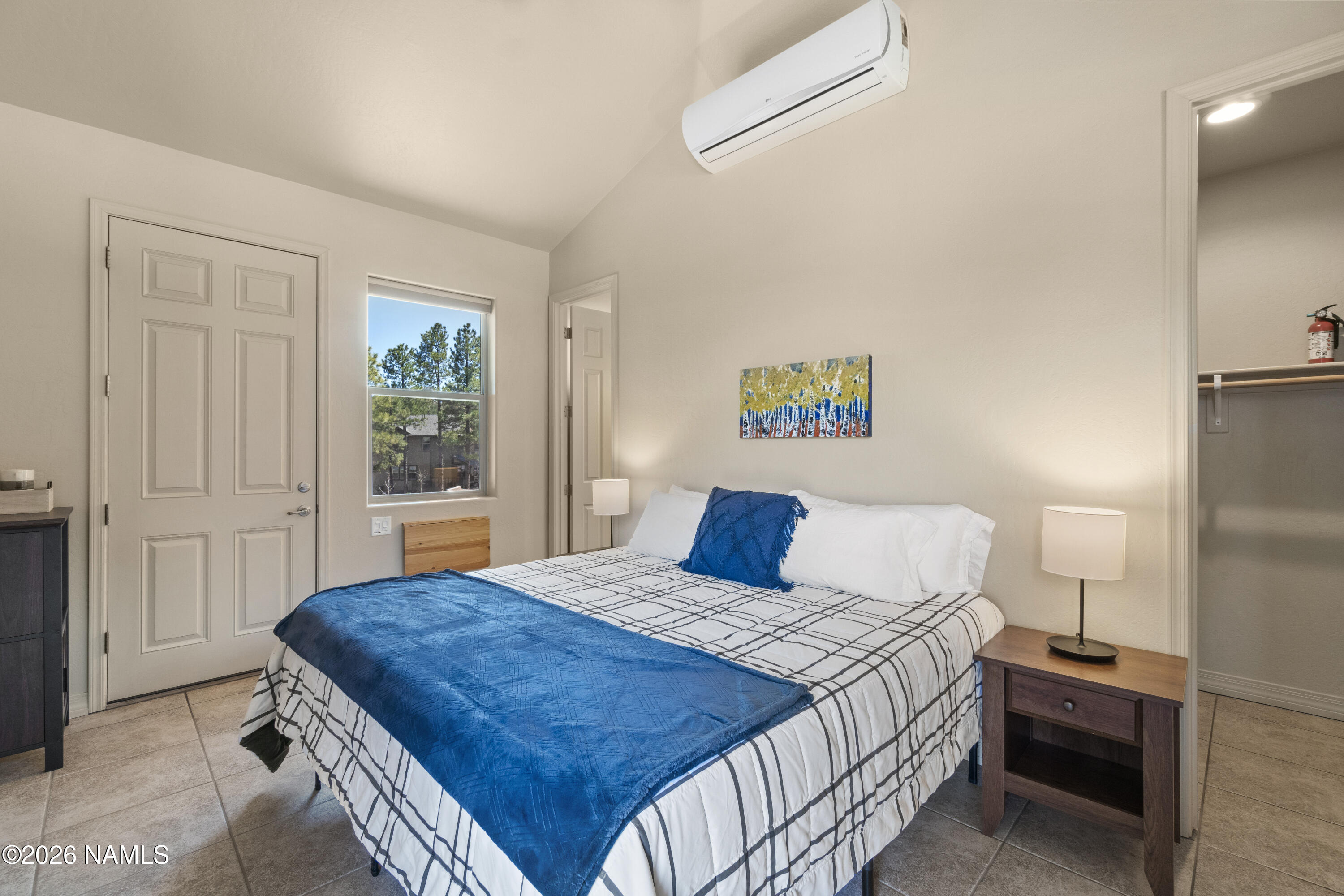 2932 S Presidio De Calabasas