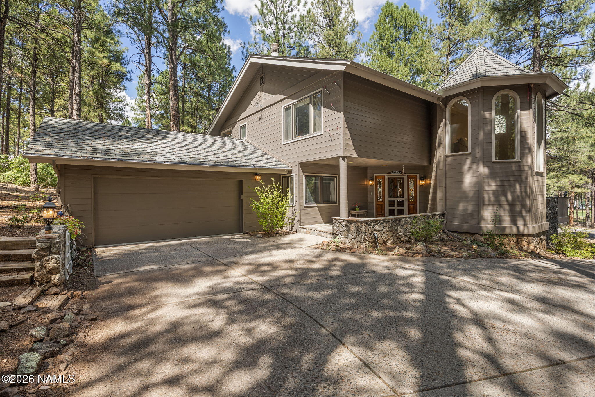 5779 Griffiths Spring