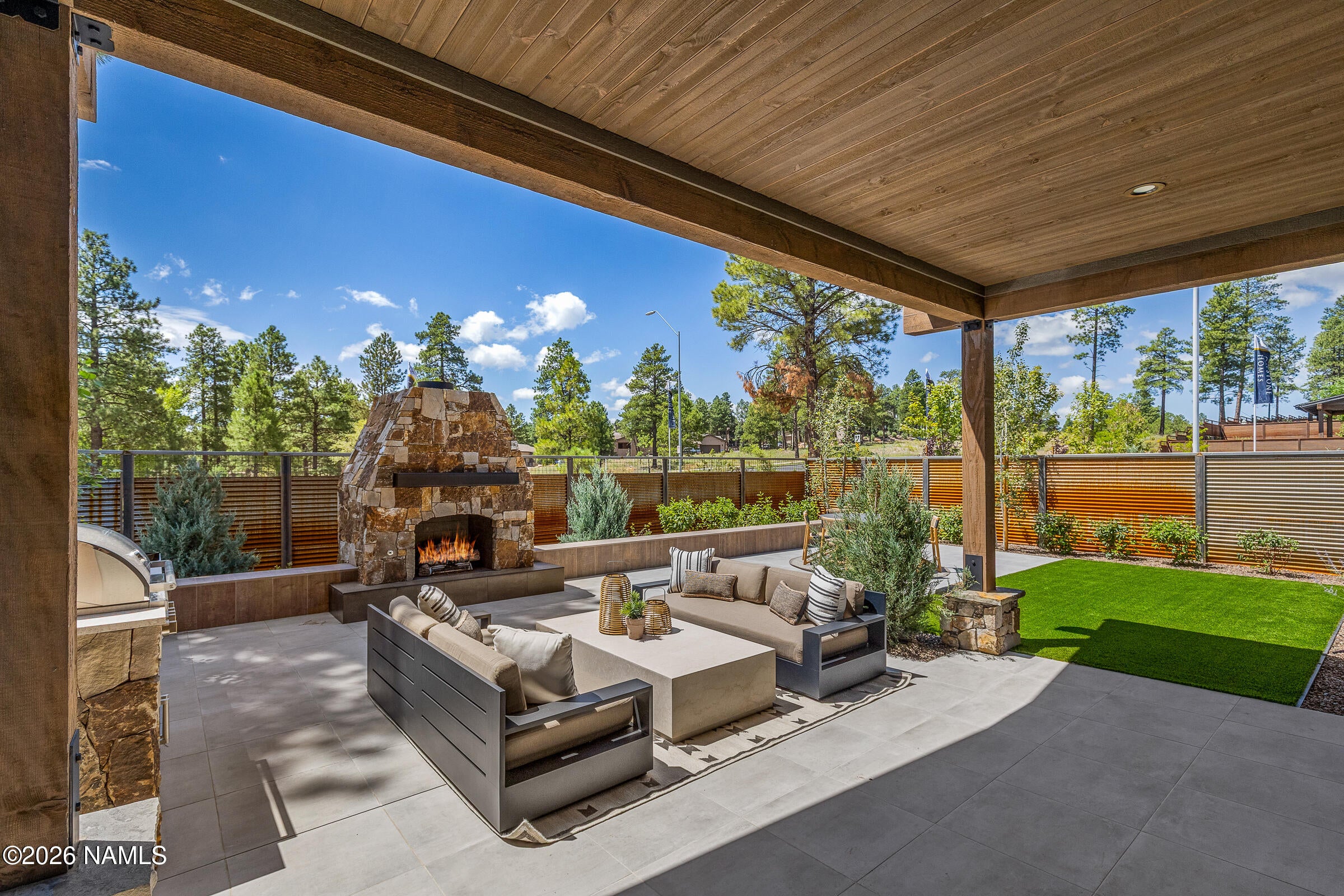 1905 E Magnolia Drive Lot 2
