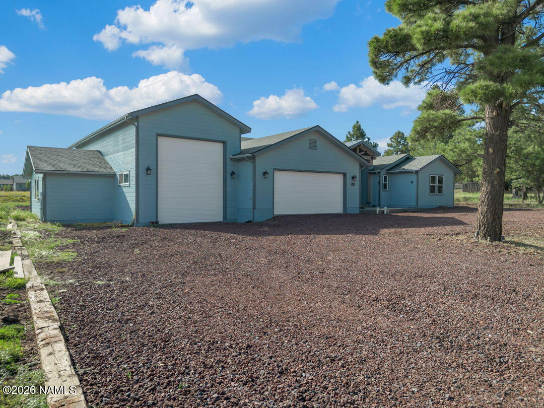 145 N Lakeview Drive