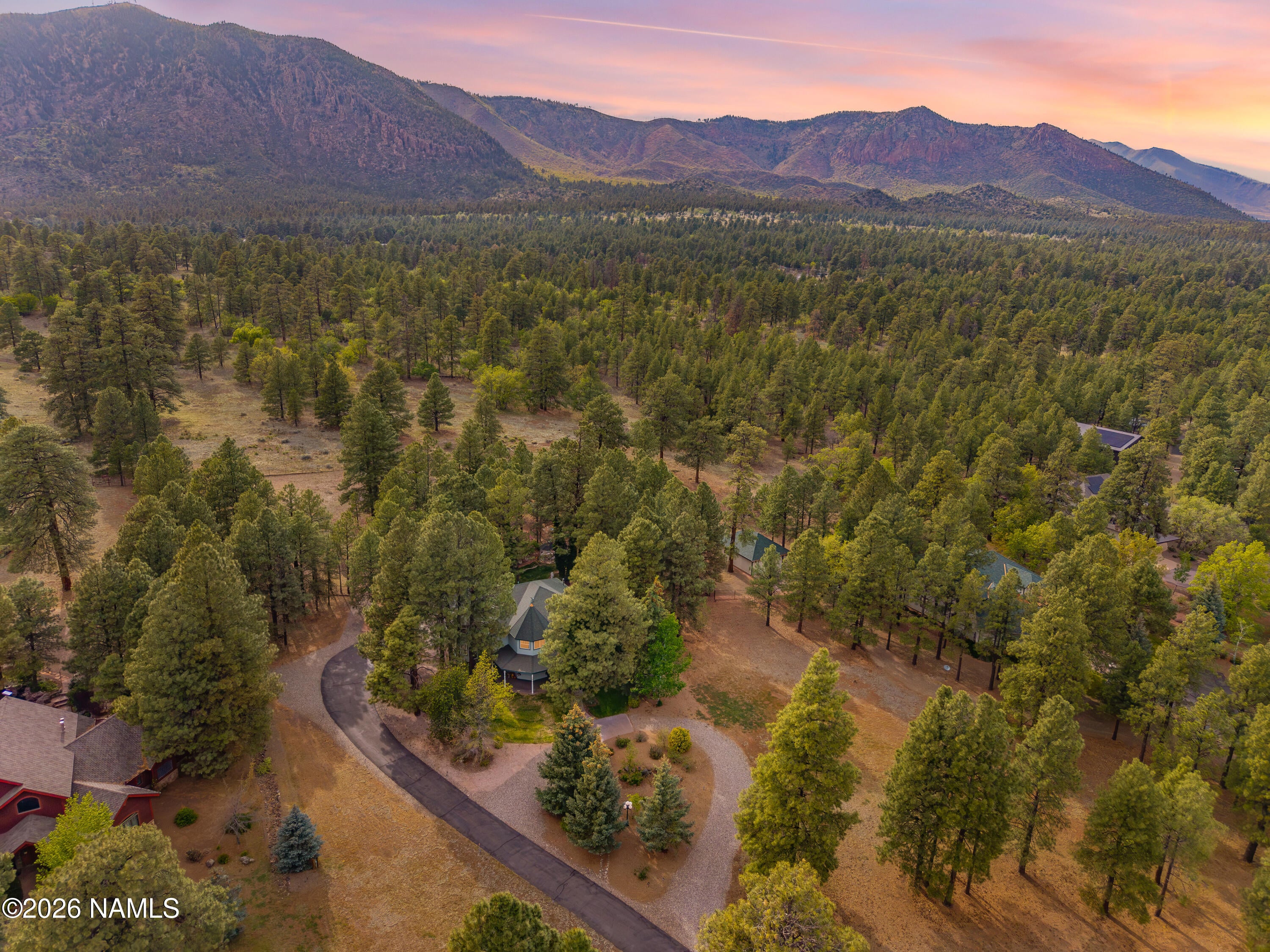 7080 Oakwood Pines Drive