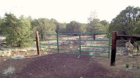 Photo of Williams, AZ 86046 (MLS # 204022)