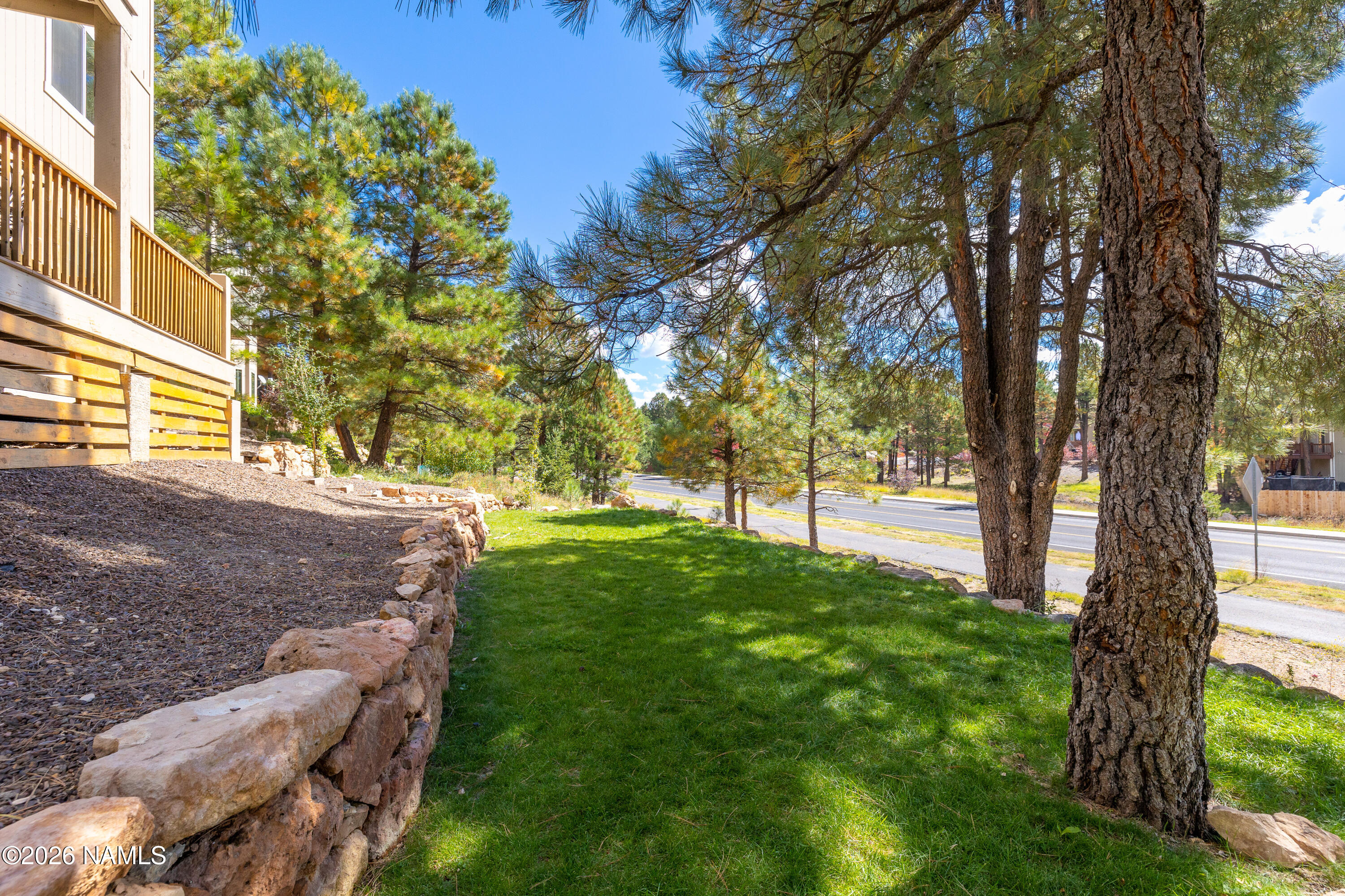 1220 W Lil Ben Trail