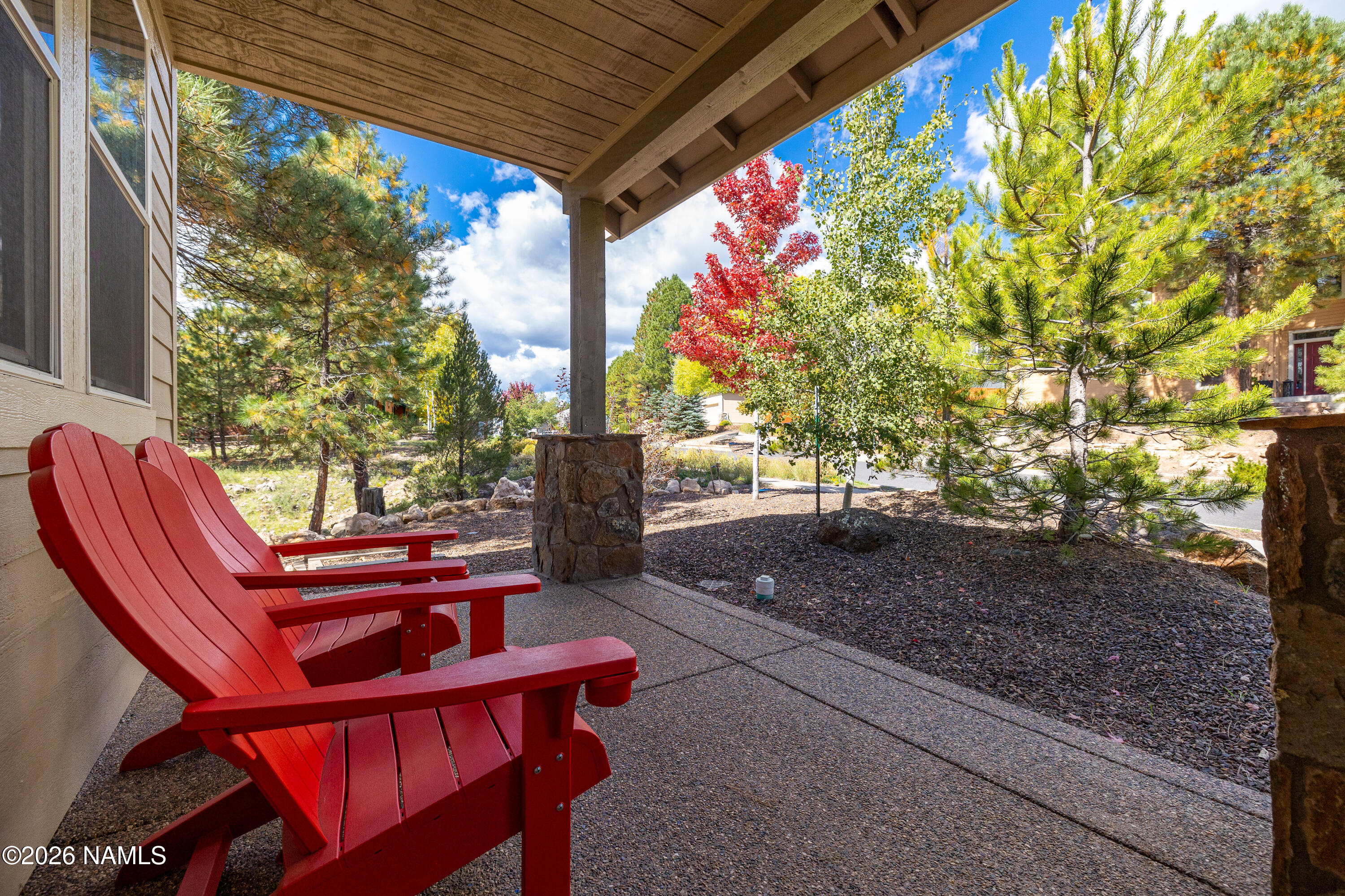 1220 W Lil Ben Trail