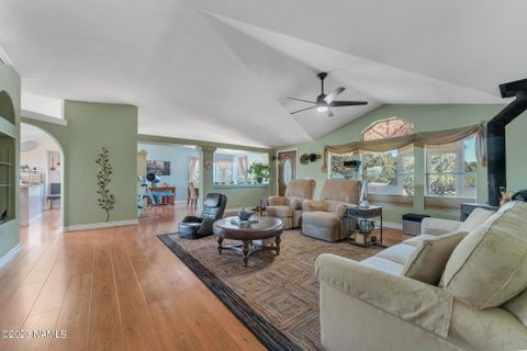 Featured picture for the property 195648