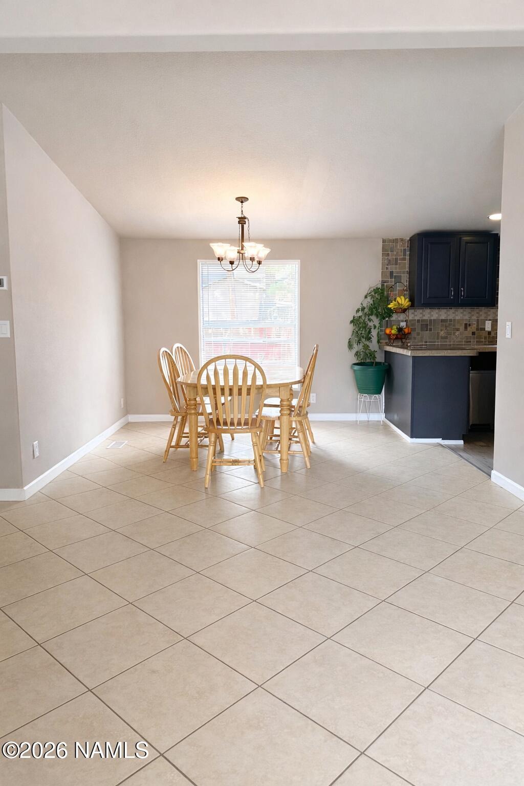 2449 W Adirondack Avenue