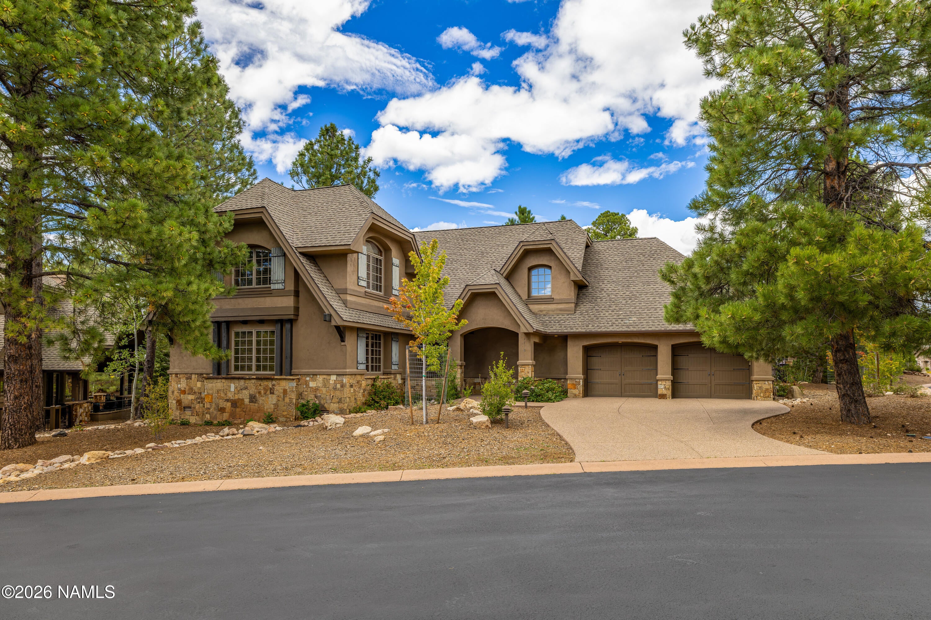 1712 E Trade Winds Court