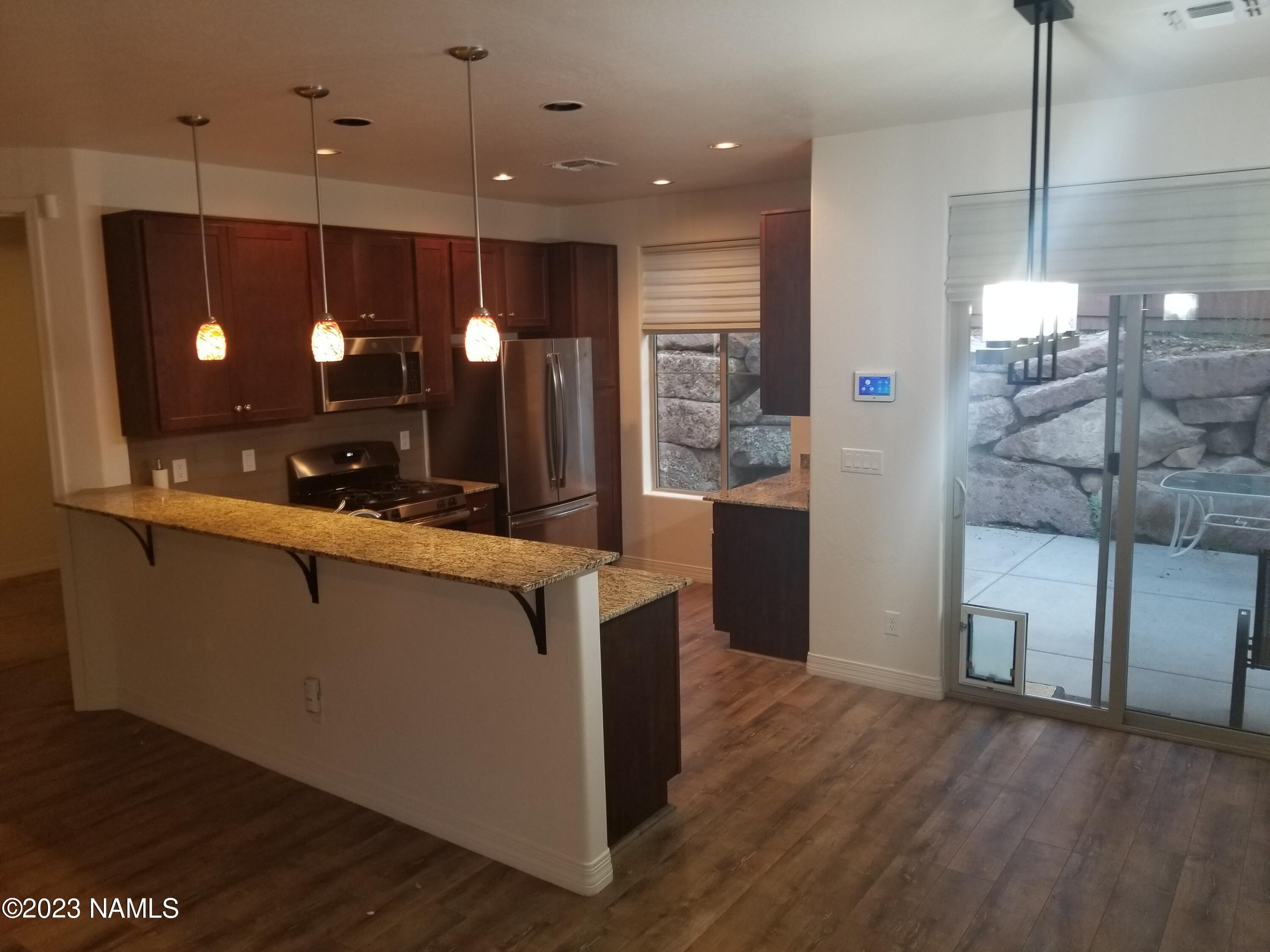 3103 E Cold Springs Trail