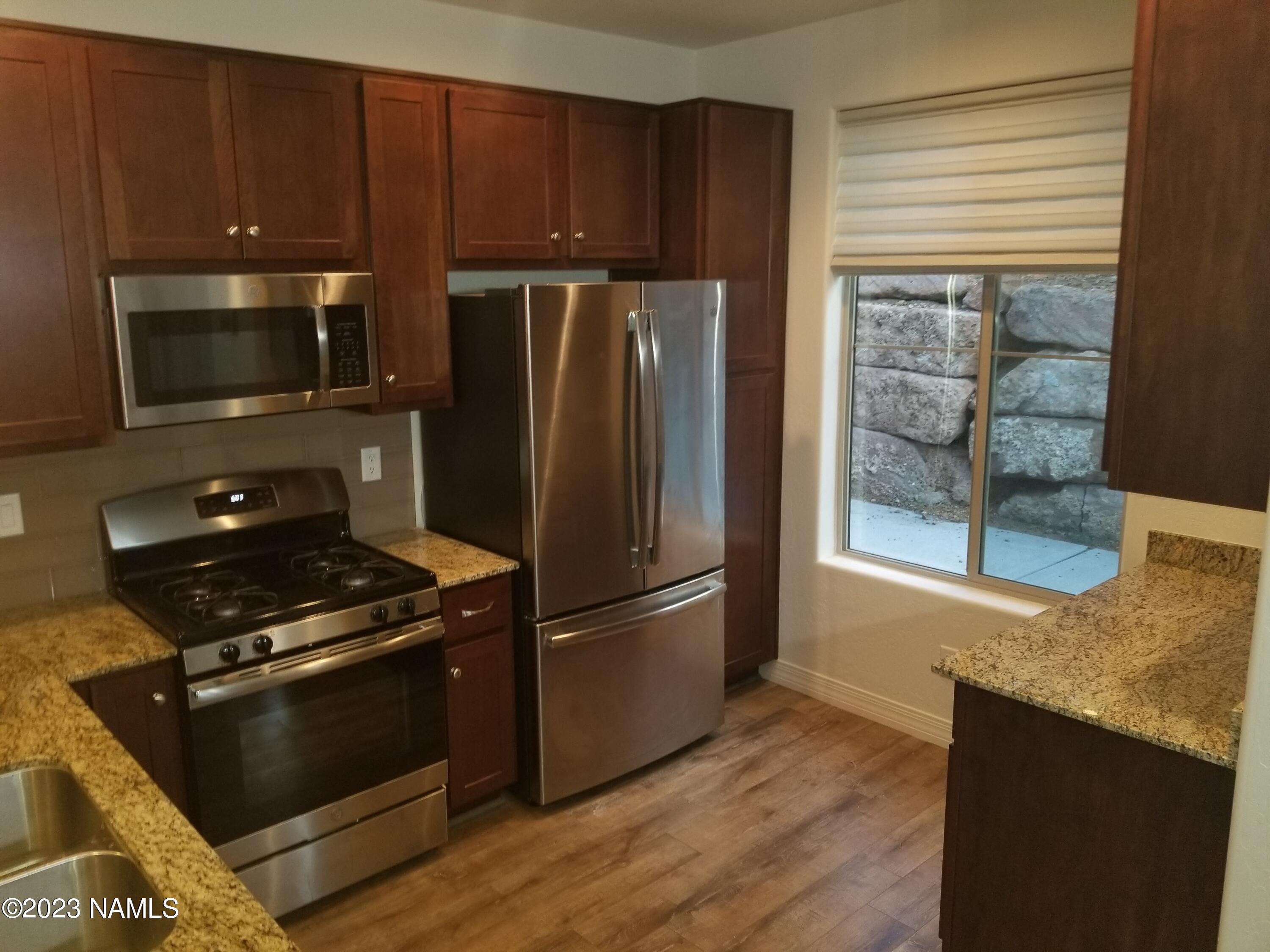 3103 E Cold Springs Trail