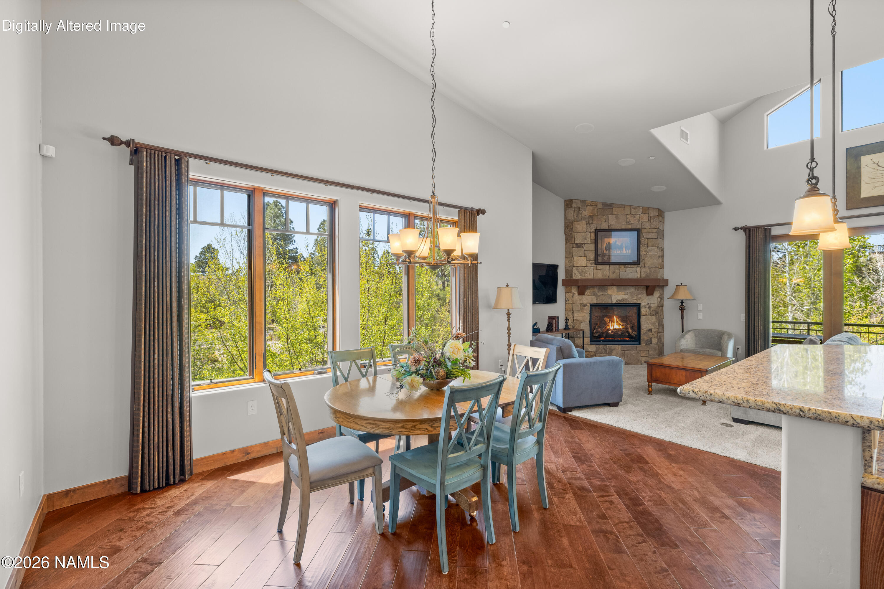 1728 E Mossy Oak Court 7