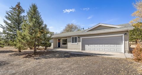 Photo of Flagstaff, AZ 86004 (MLS # 202741)