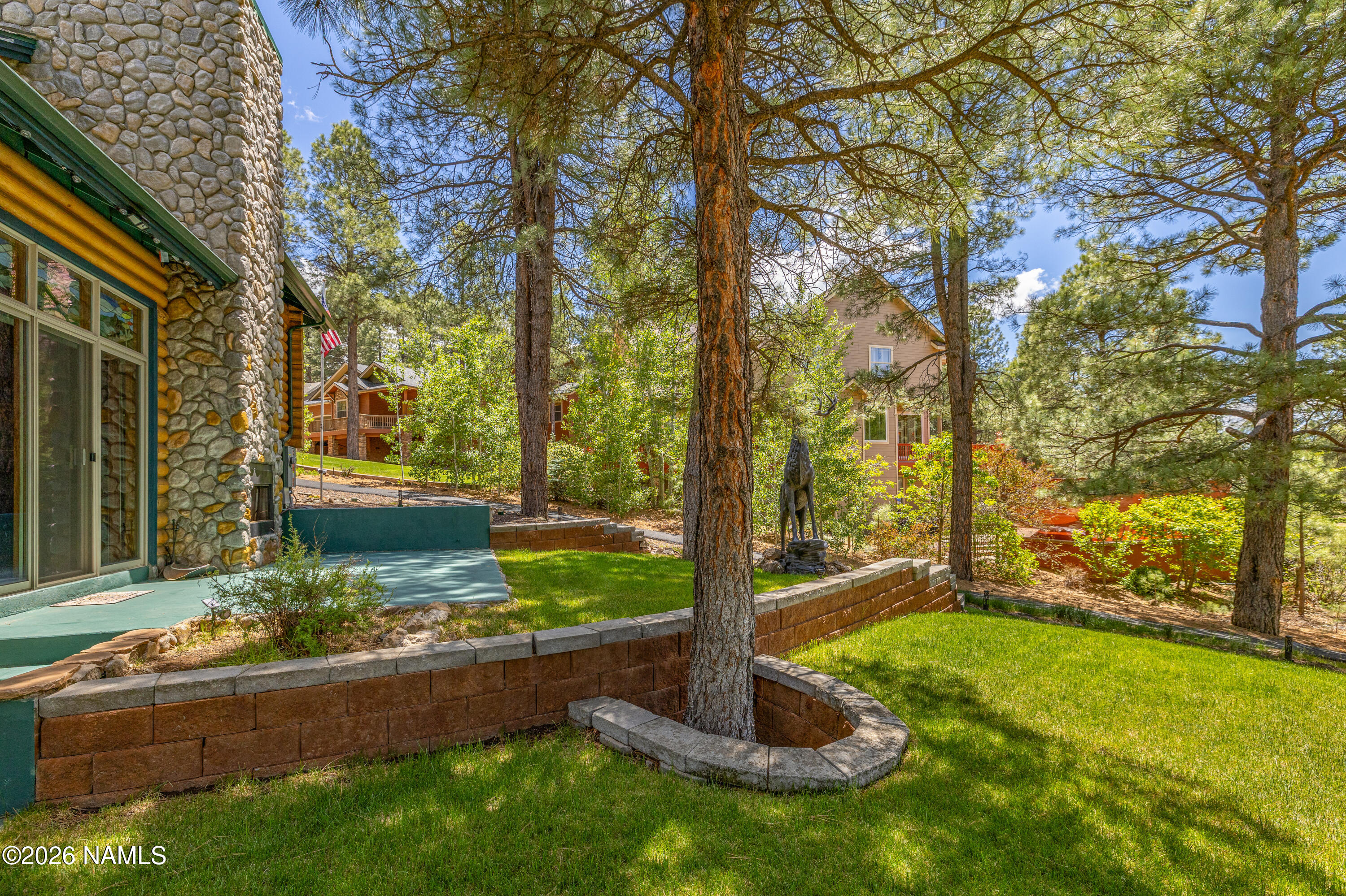 64 W Travertine Trail