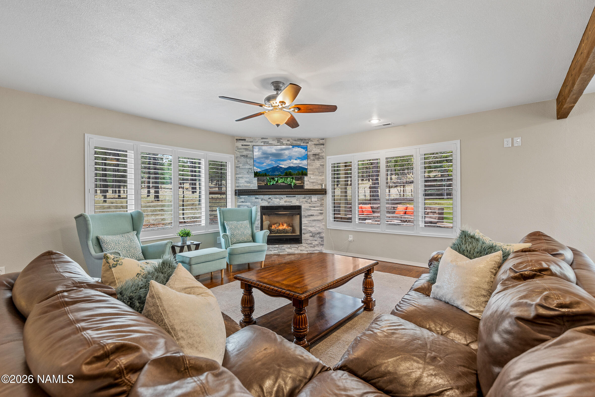 6609 E Eagle Crest Drive