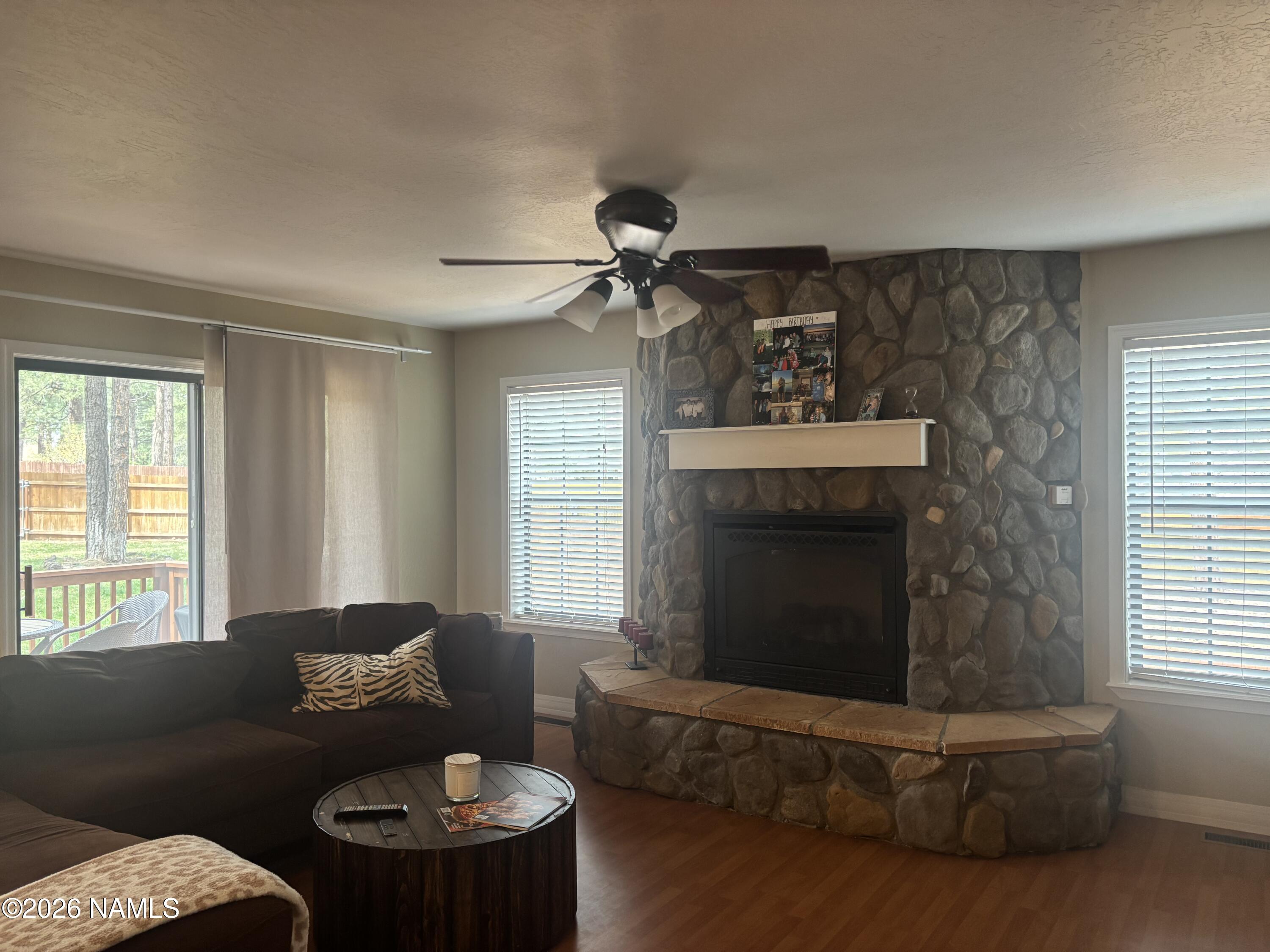 31 E Conquistador Trail