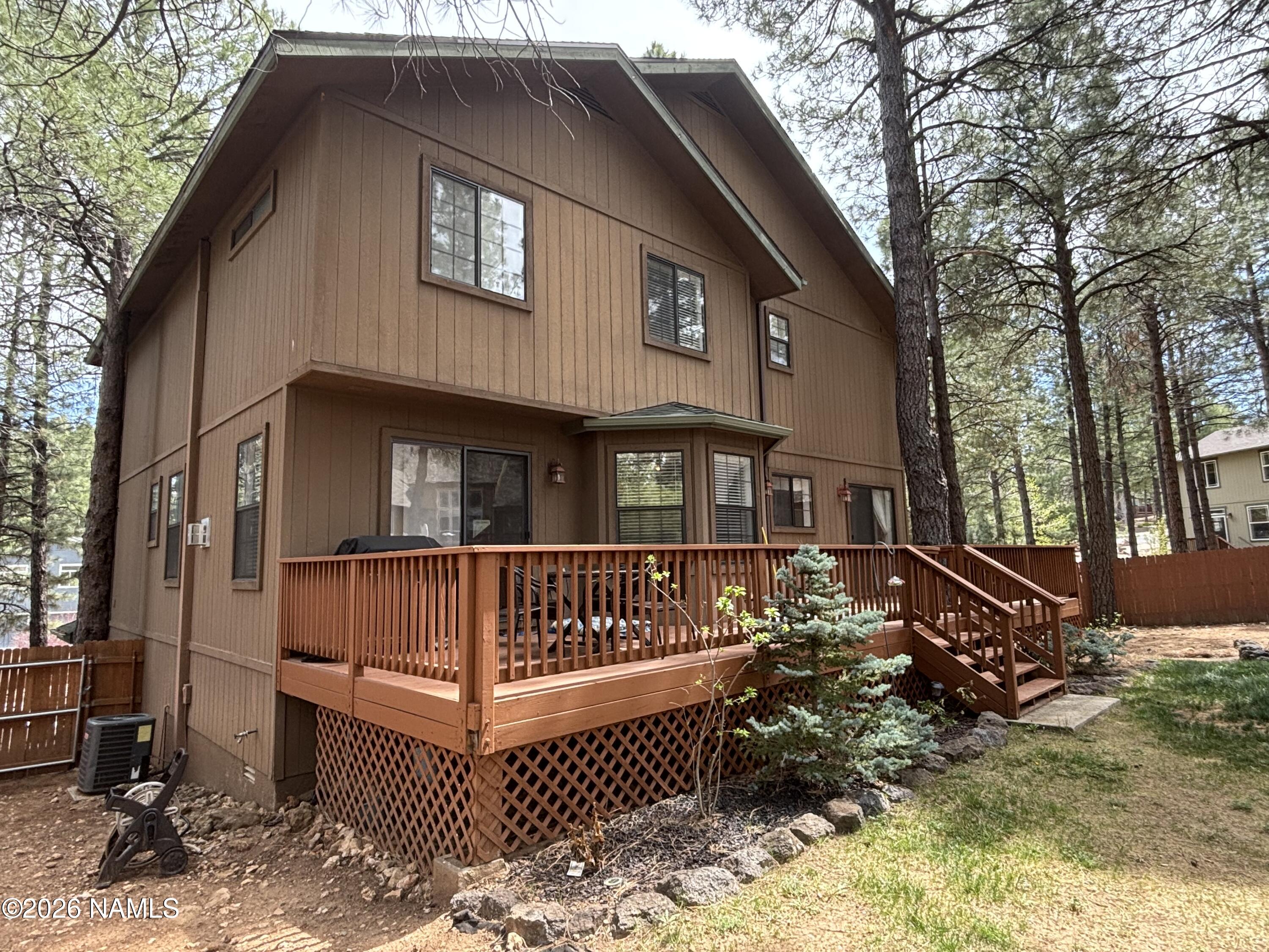31 E Conquistador Trail