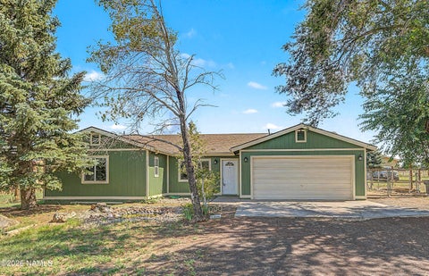 Photo of Flagstaff, AZ 86004 (MLS # 205538)