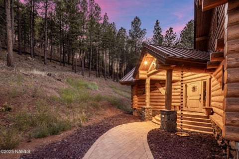Photo of Flagstaff, AZ 86001 (MLS # 201677)