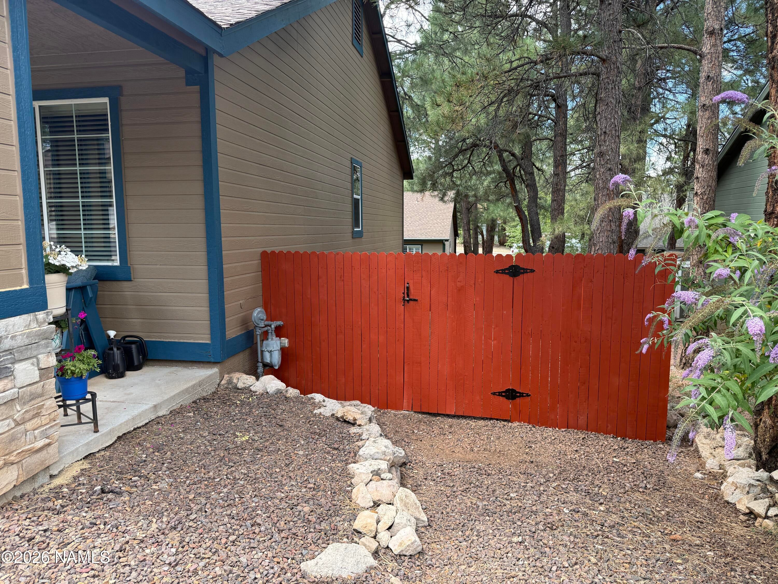 914 W Weston Trail