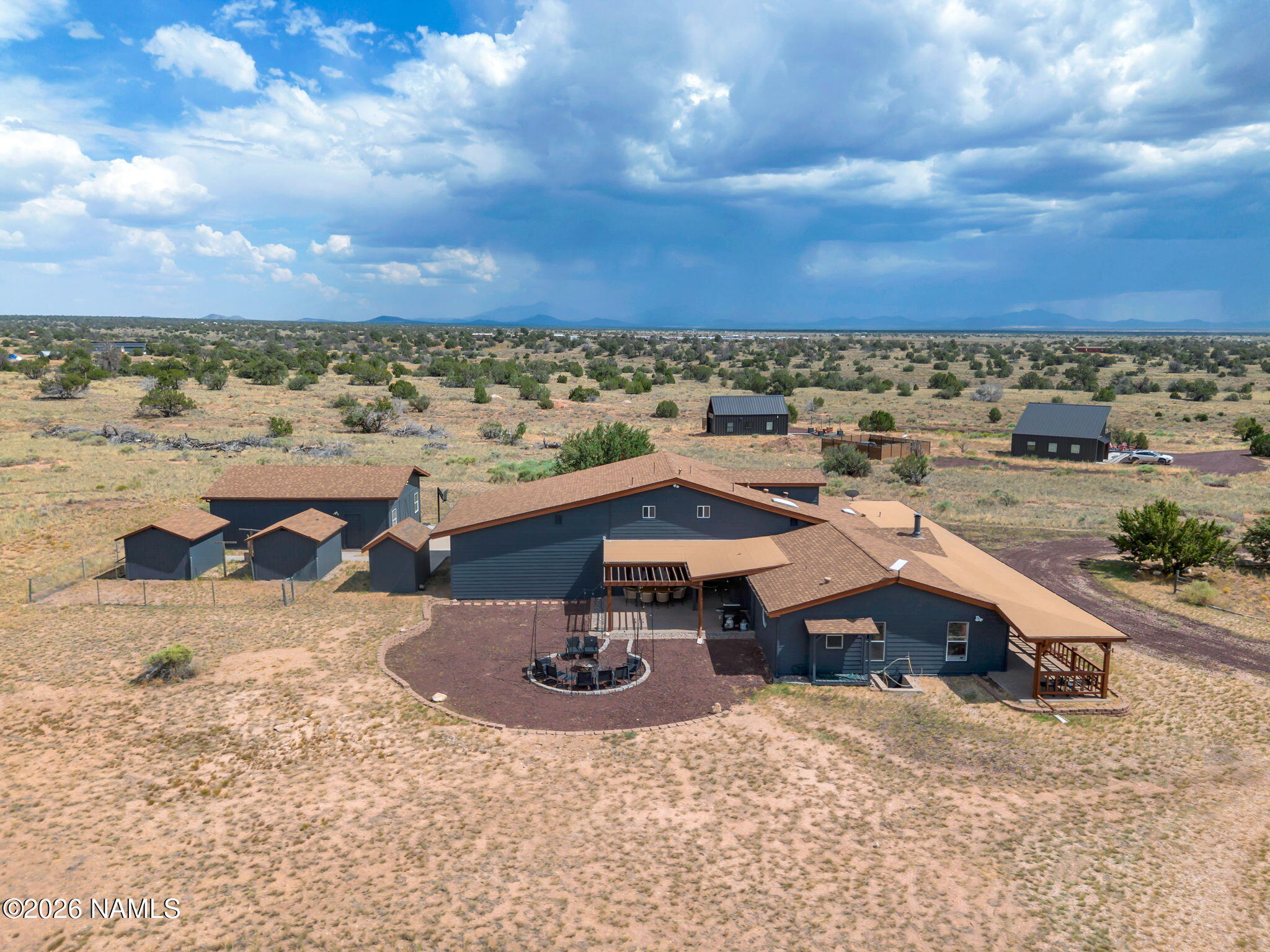 5769 N Woodland View Road