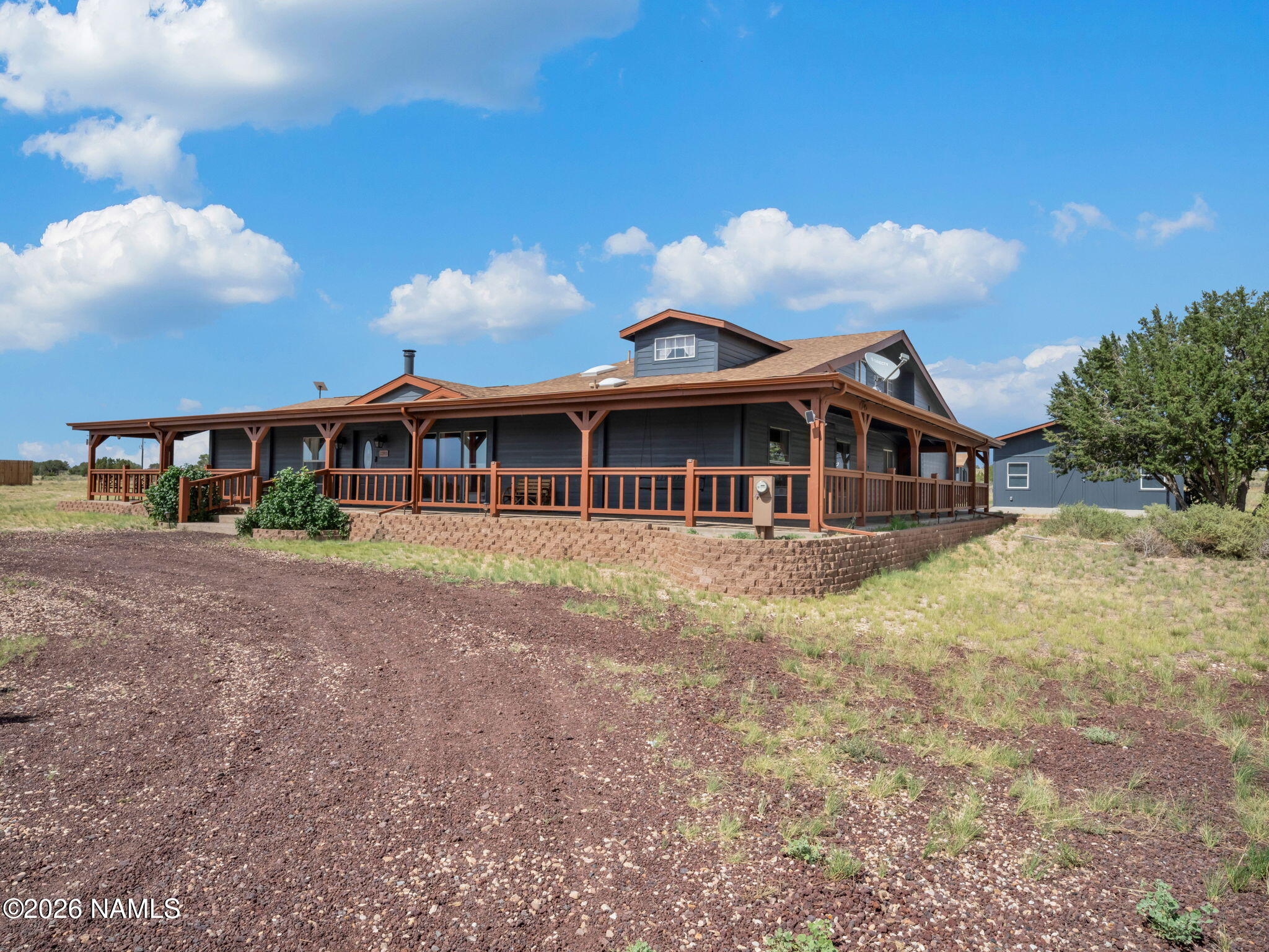 5769 N Woodland View Road
