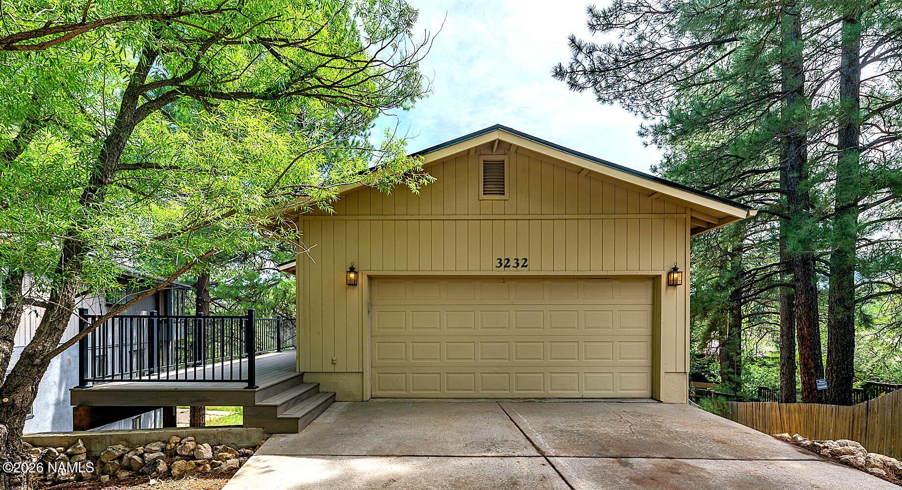 3232 S Mehrhoff Place
