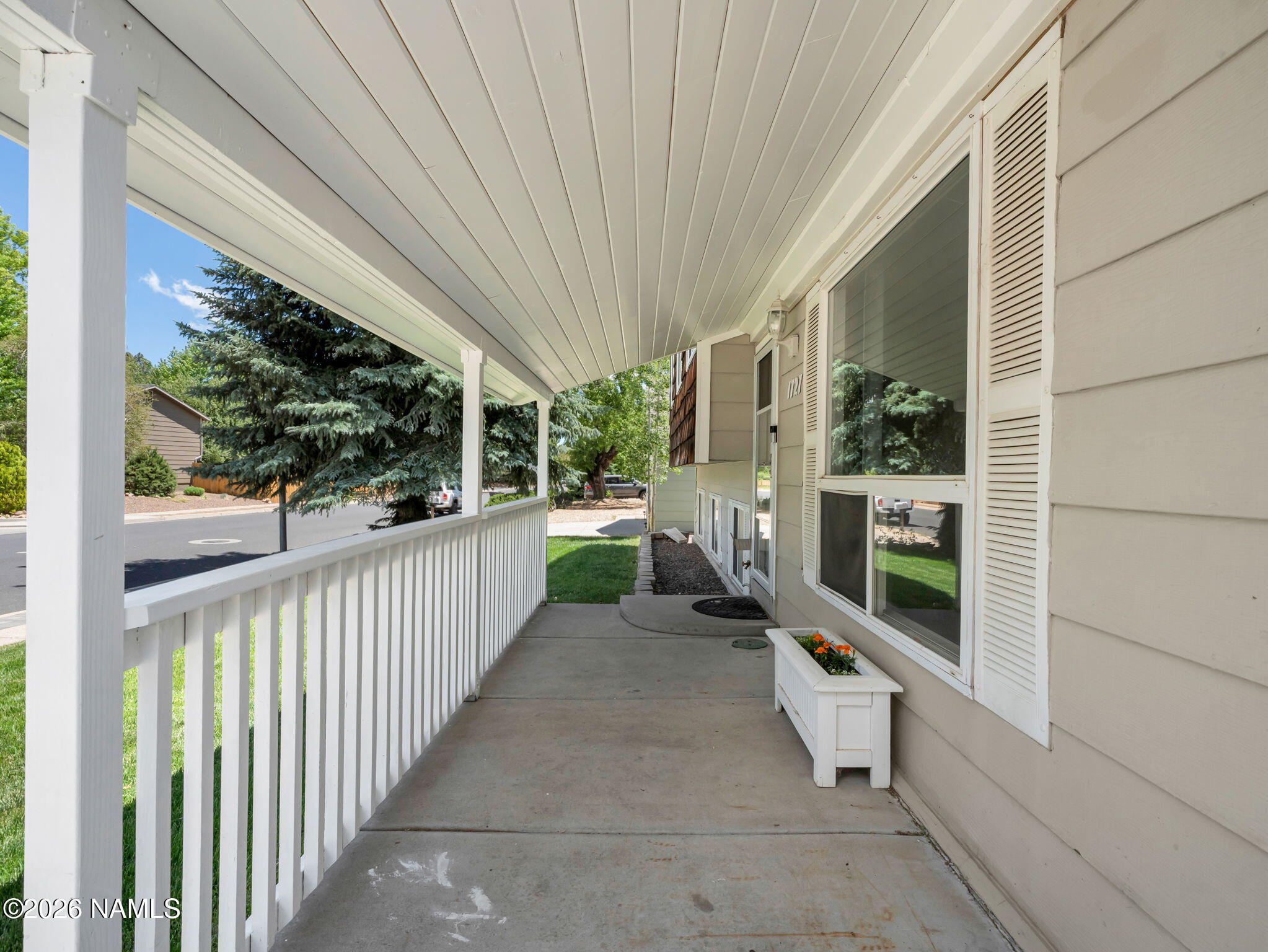 1727 N Deer Crossing Road