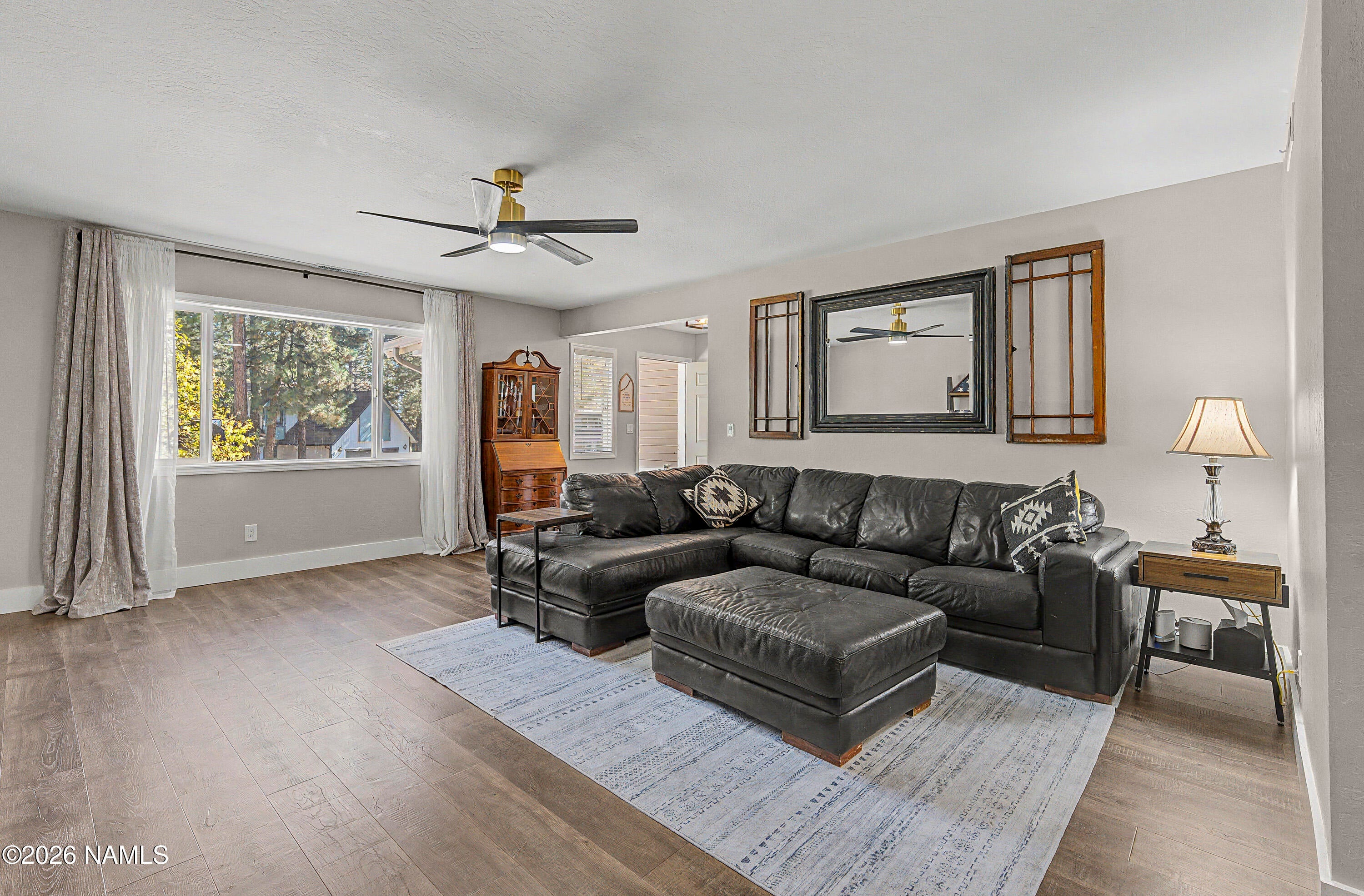3245 S Lindsey Loop