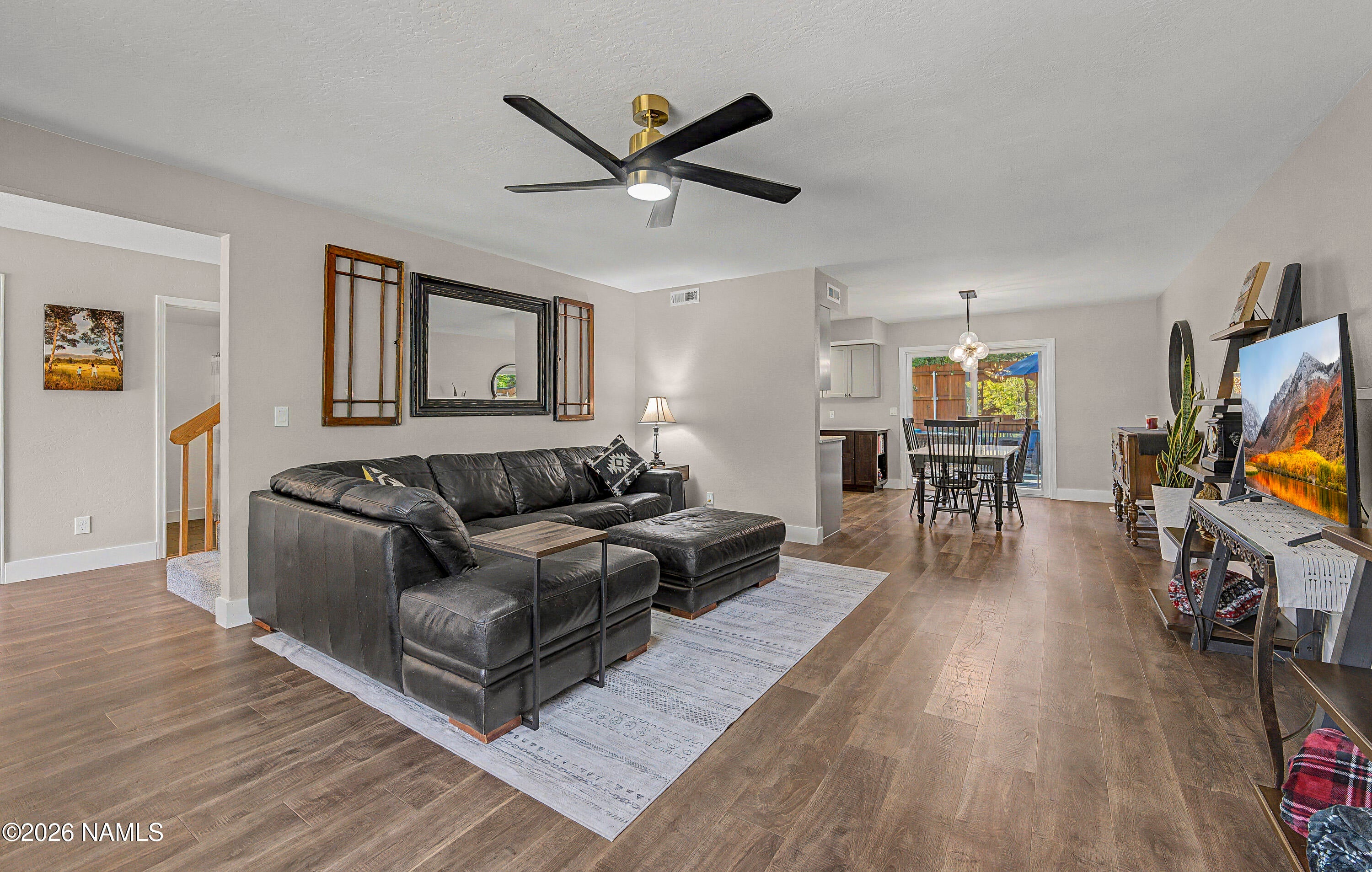 3245 S Lindsey Loop