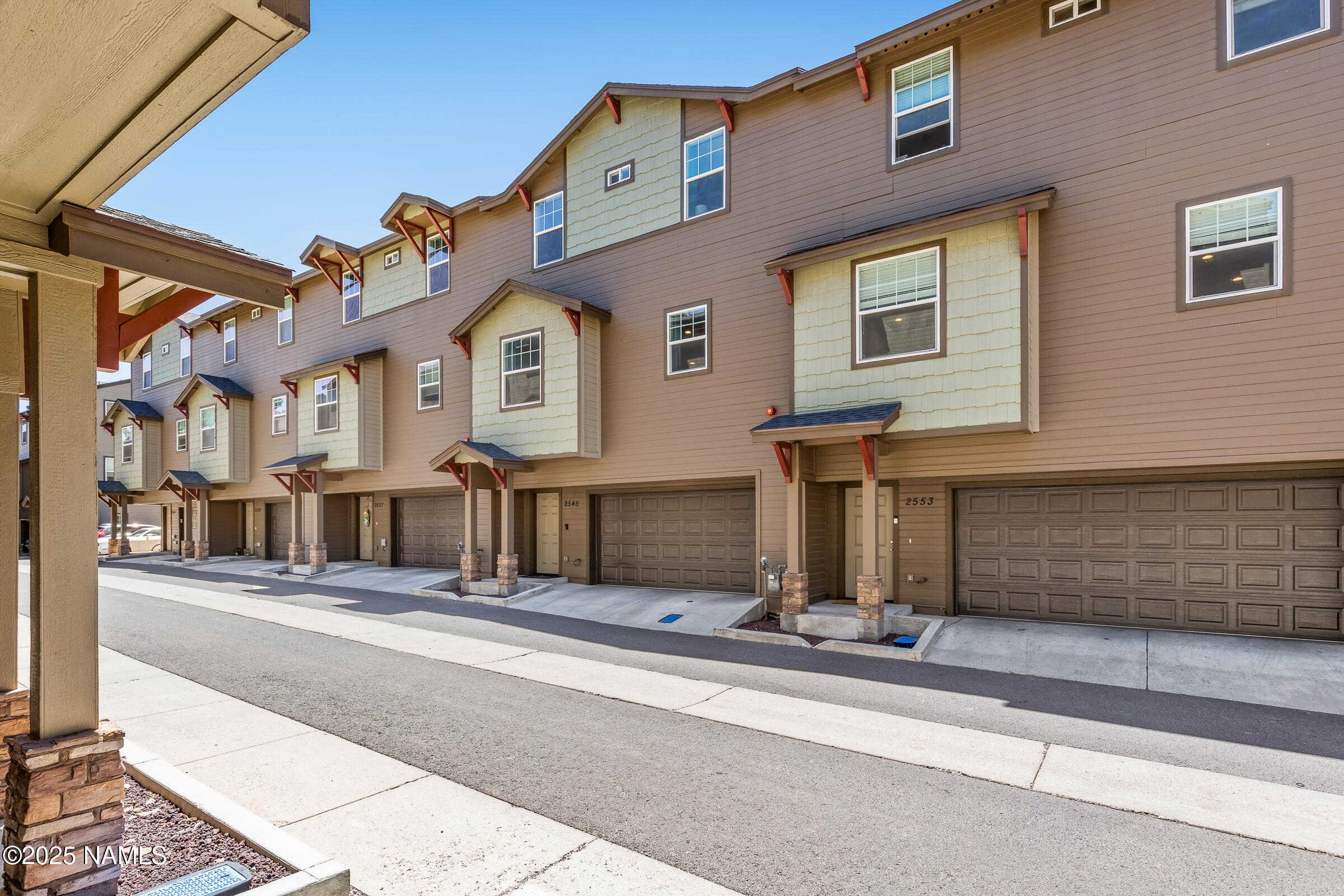 2545 W Cripple Creek Drive