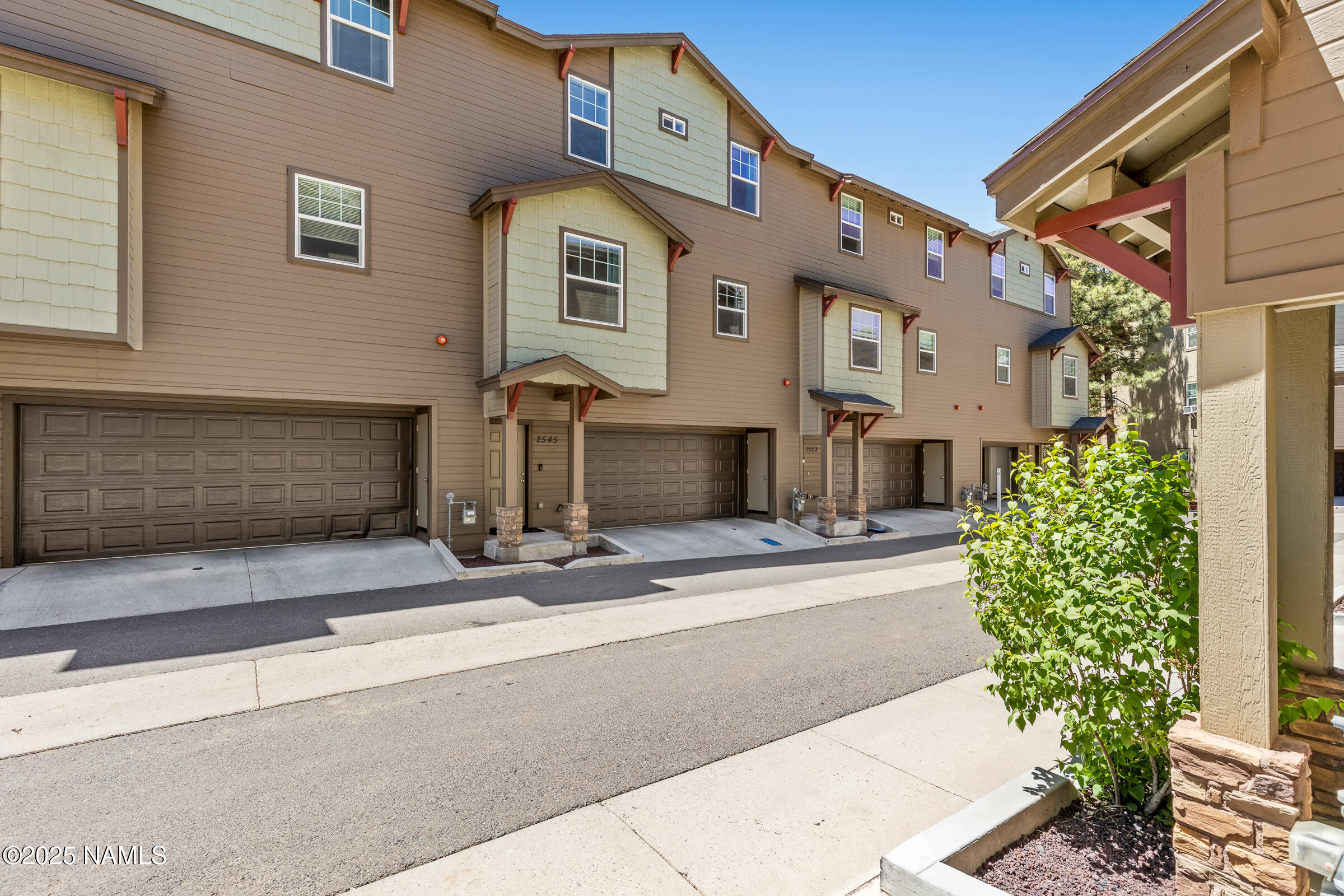 2545 W Cripple Creek Drive