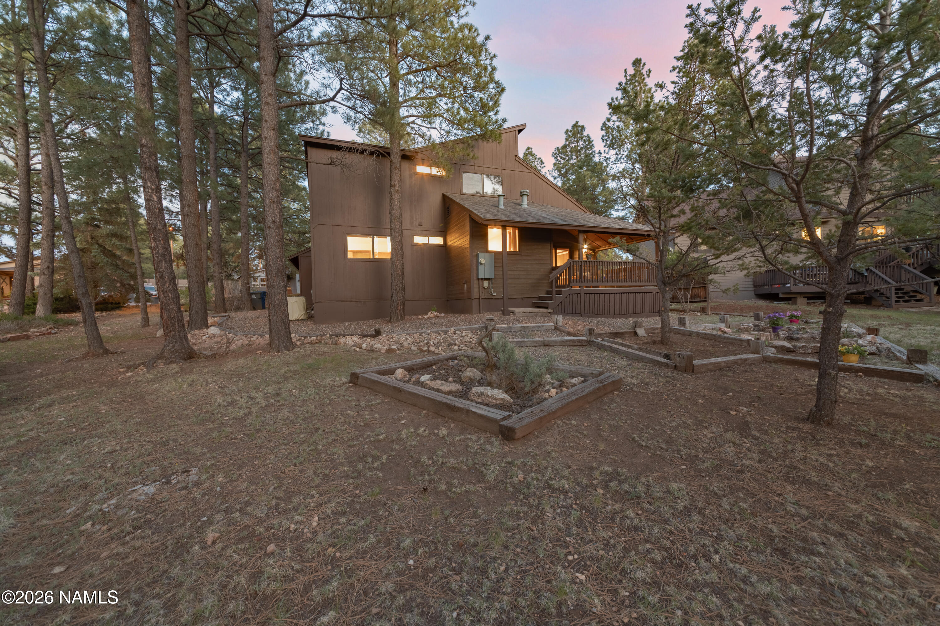 2803 N Carefree Circle