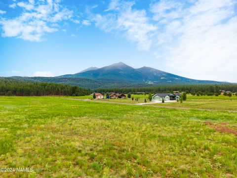 Photo of Flagstaff, AZ 86001 (MLS # 204576)