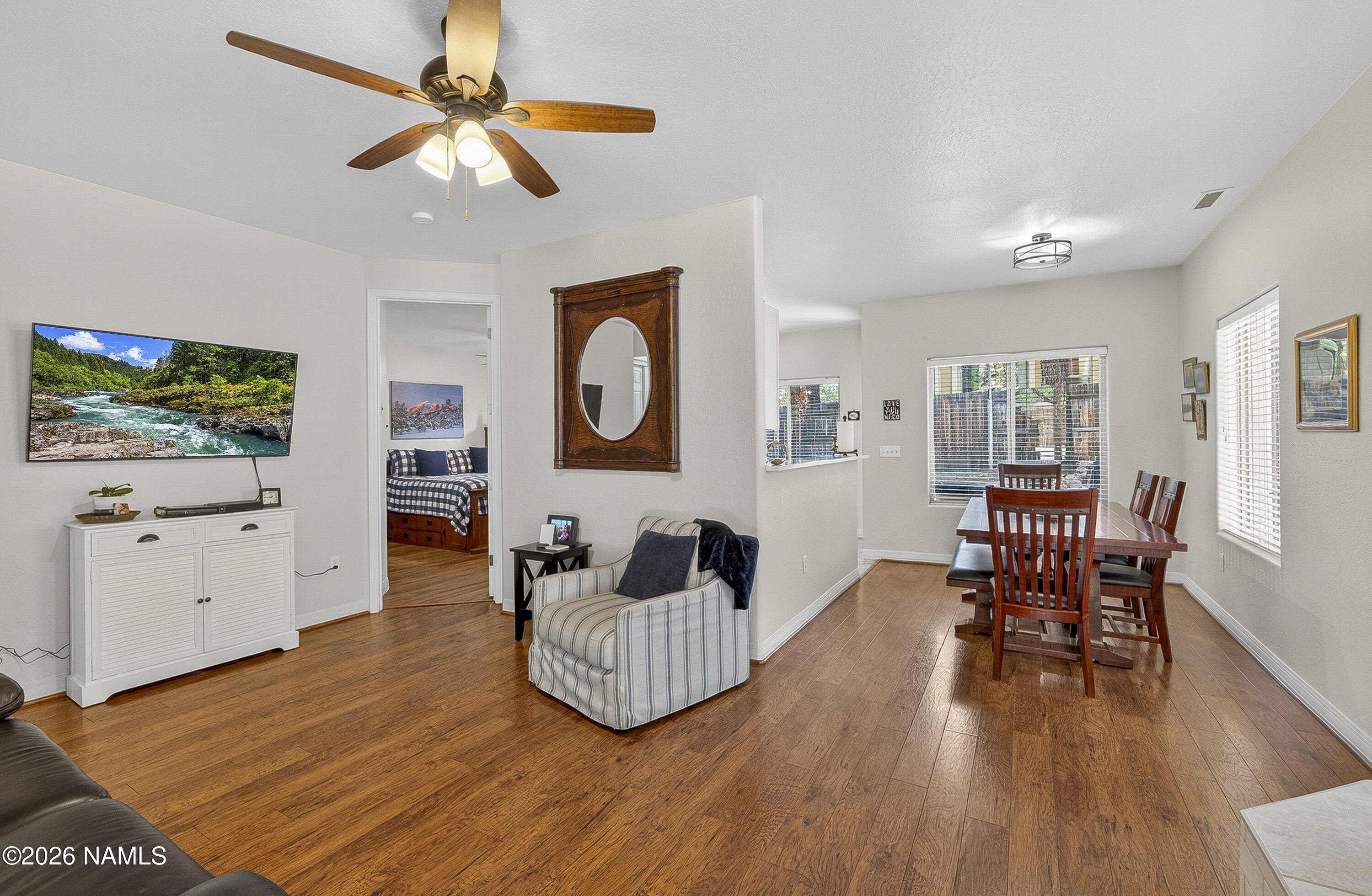 1113 N Flowing Springs Trail