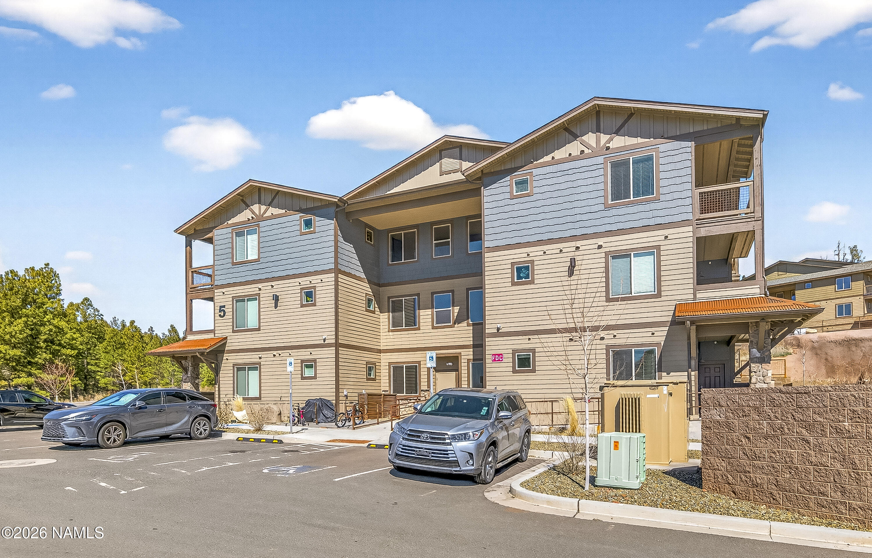 1650 E Ponderosa Parkway 324