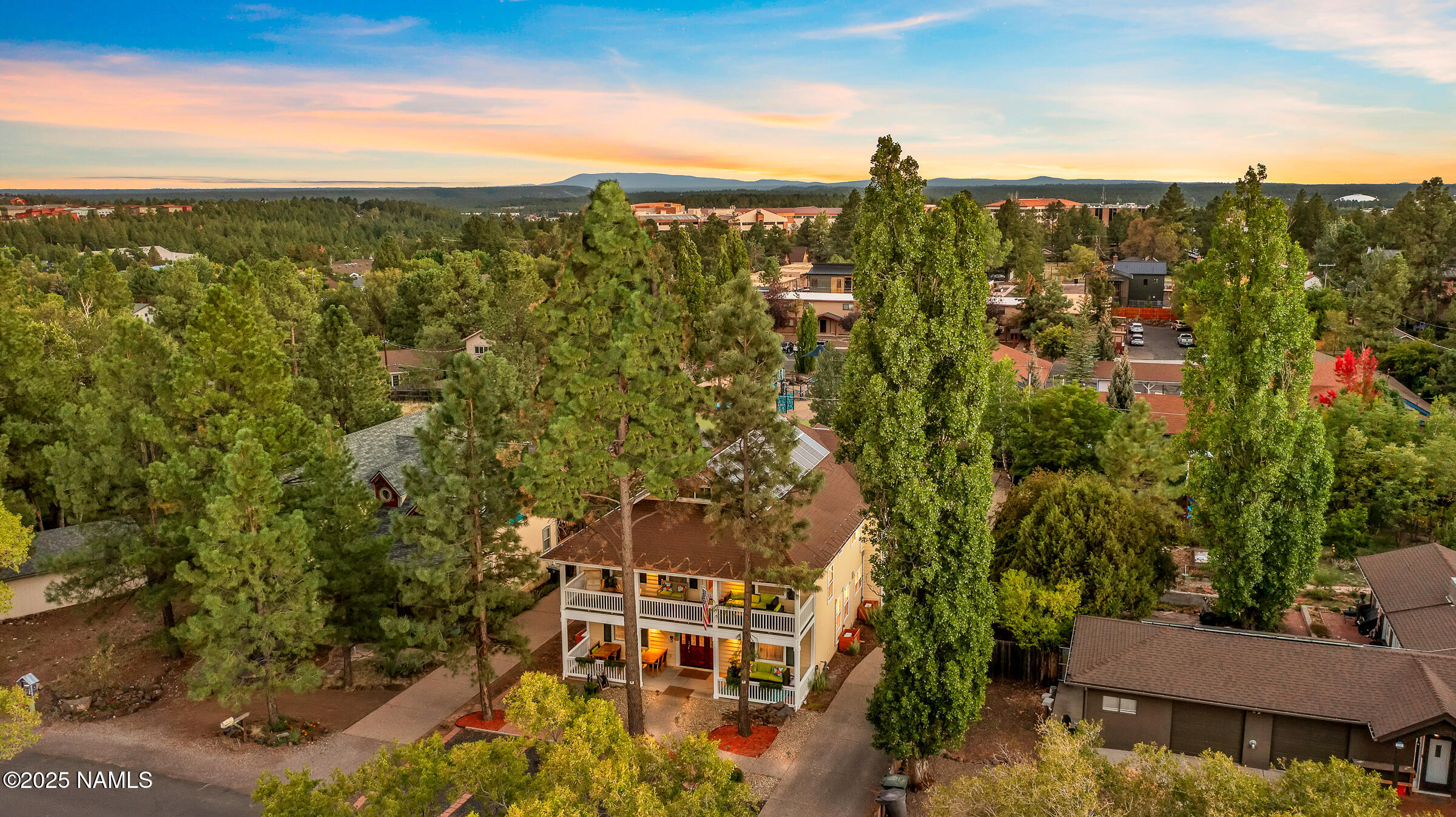 303 W Juniper Avenue