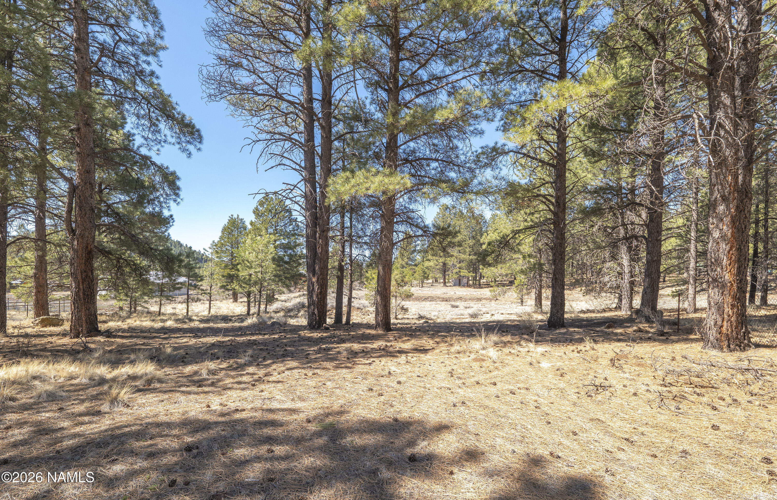 4122 N Mountain View Way