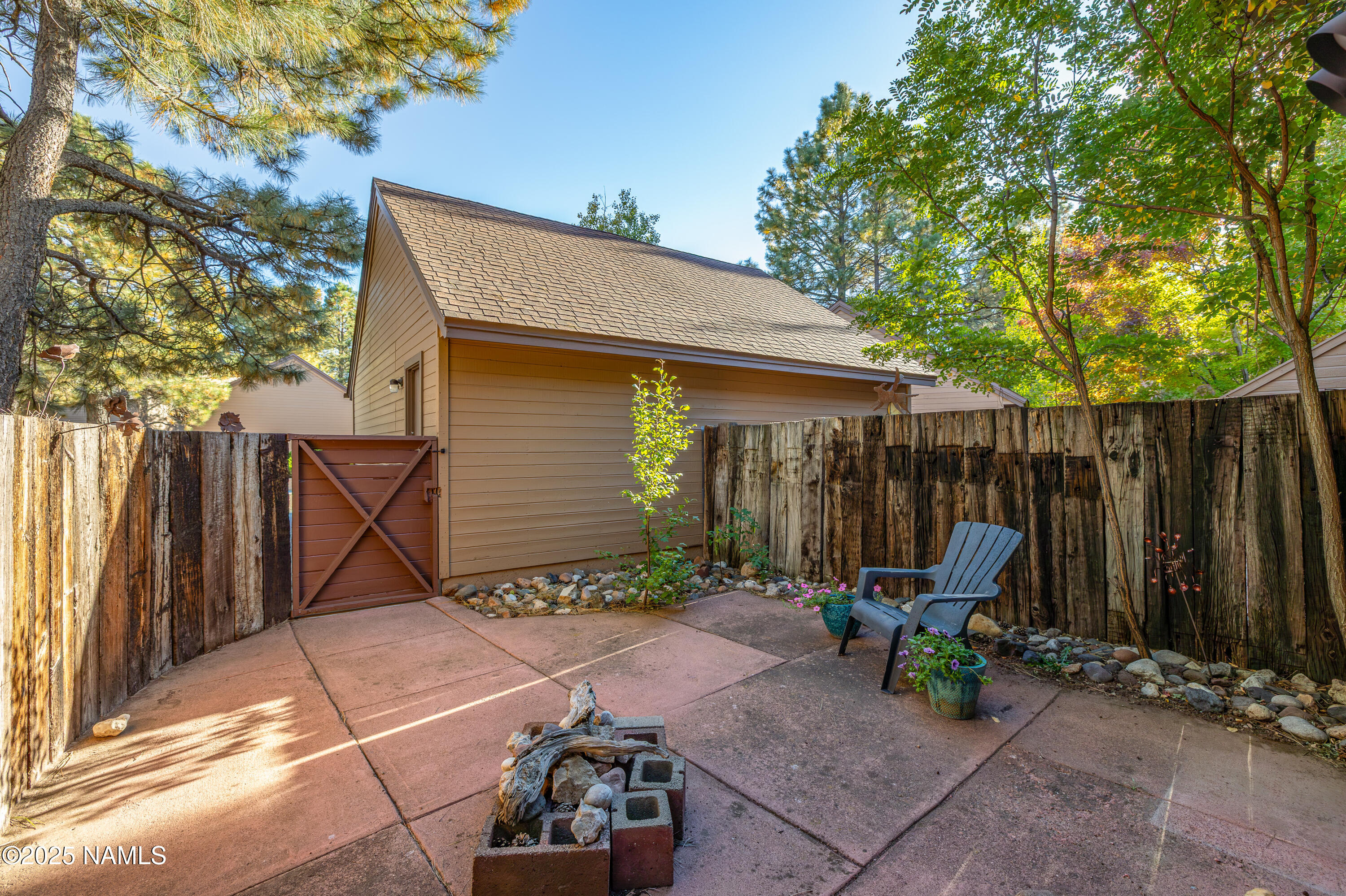 4024 N Goodwin Circle