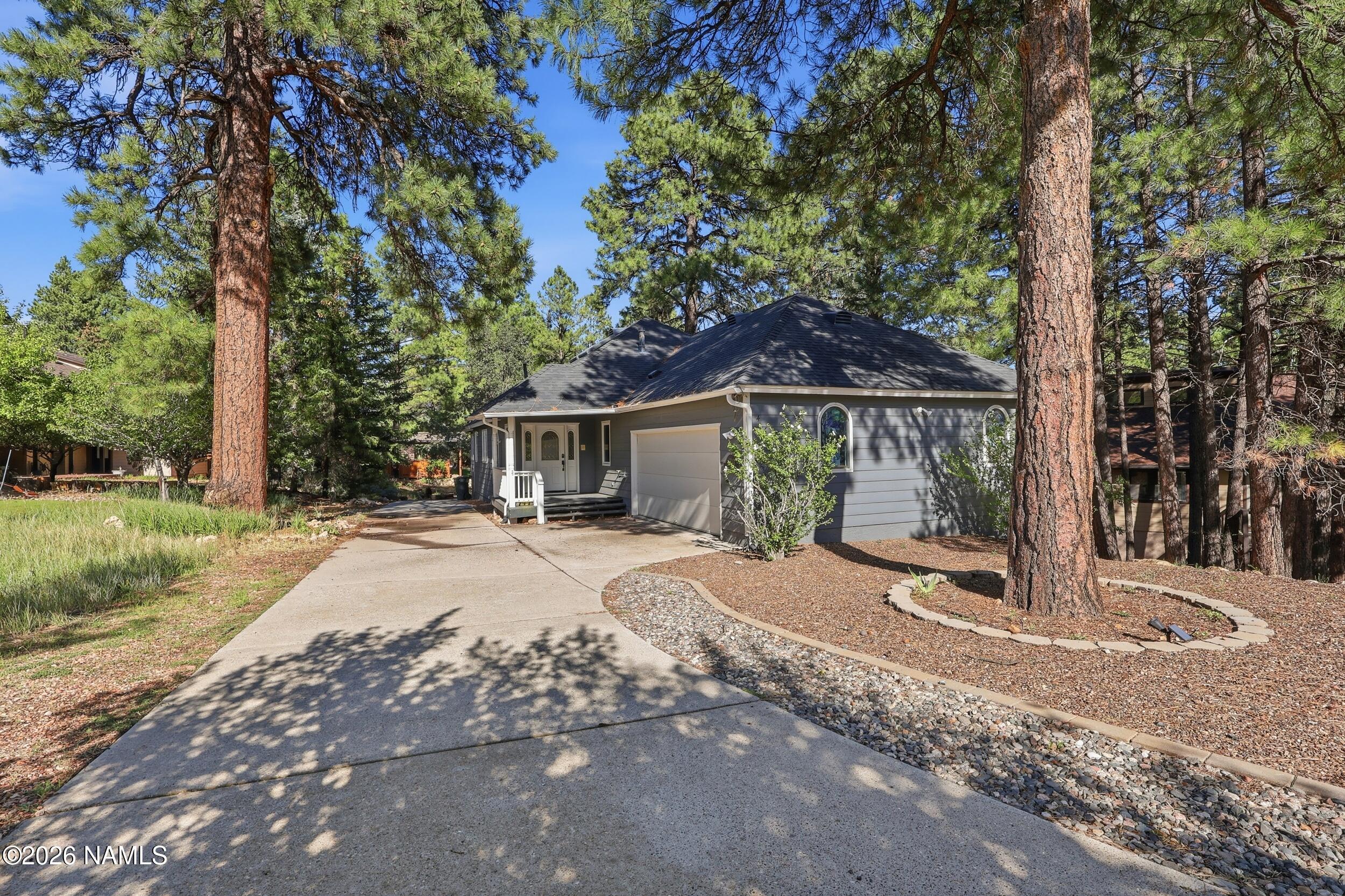 4710 E Oriole Lane