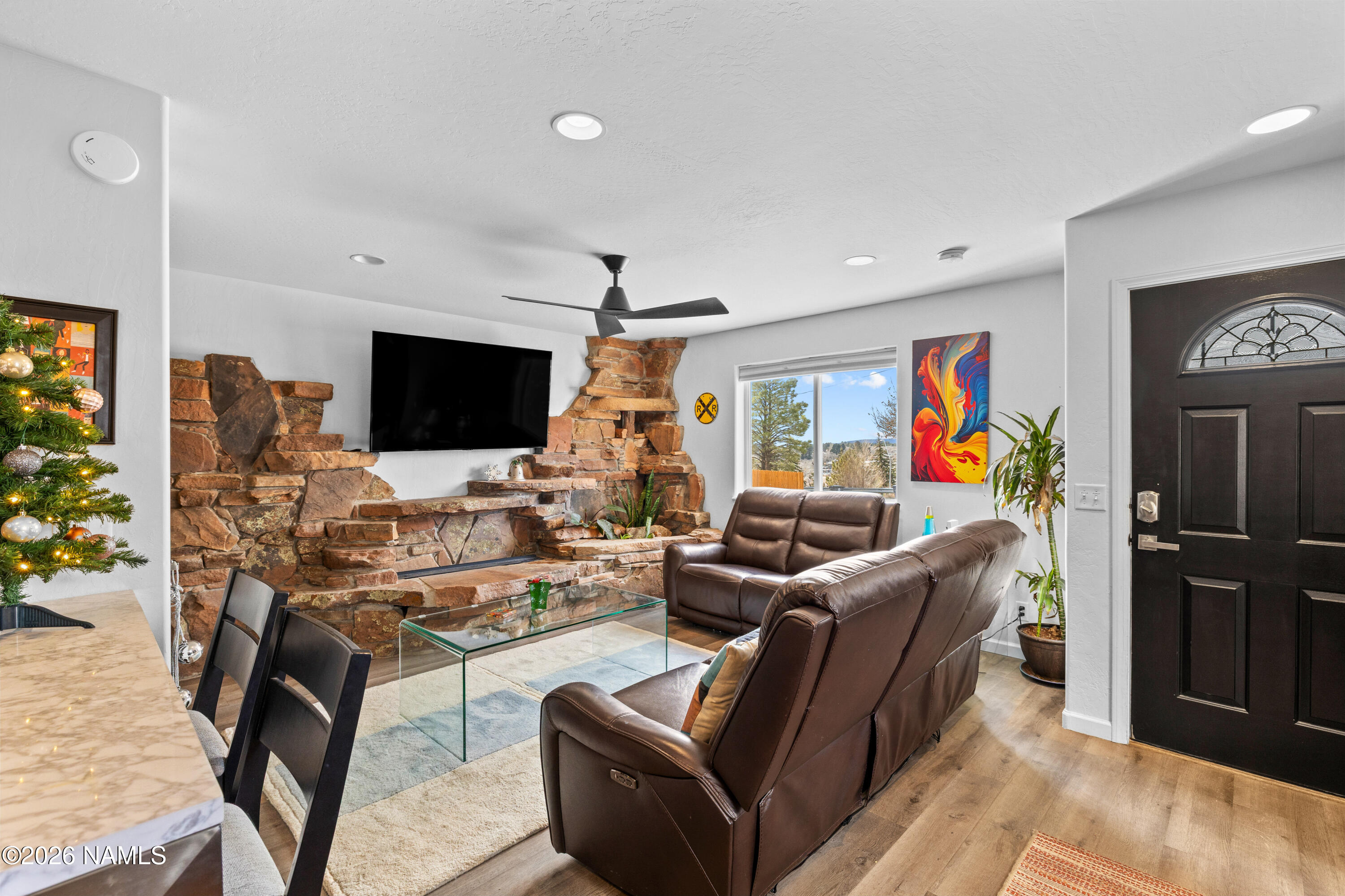 1 E Terrace Avenue 1&2