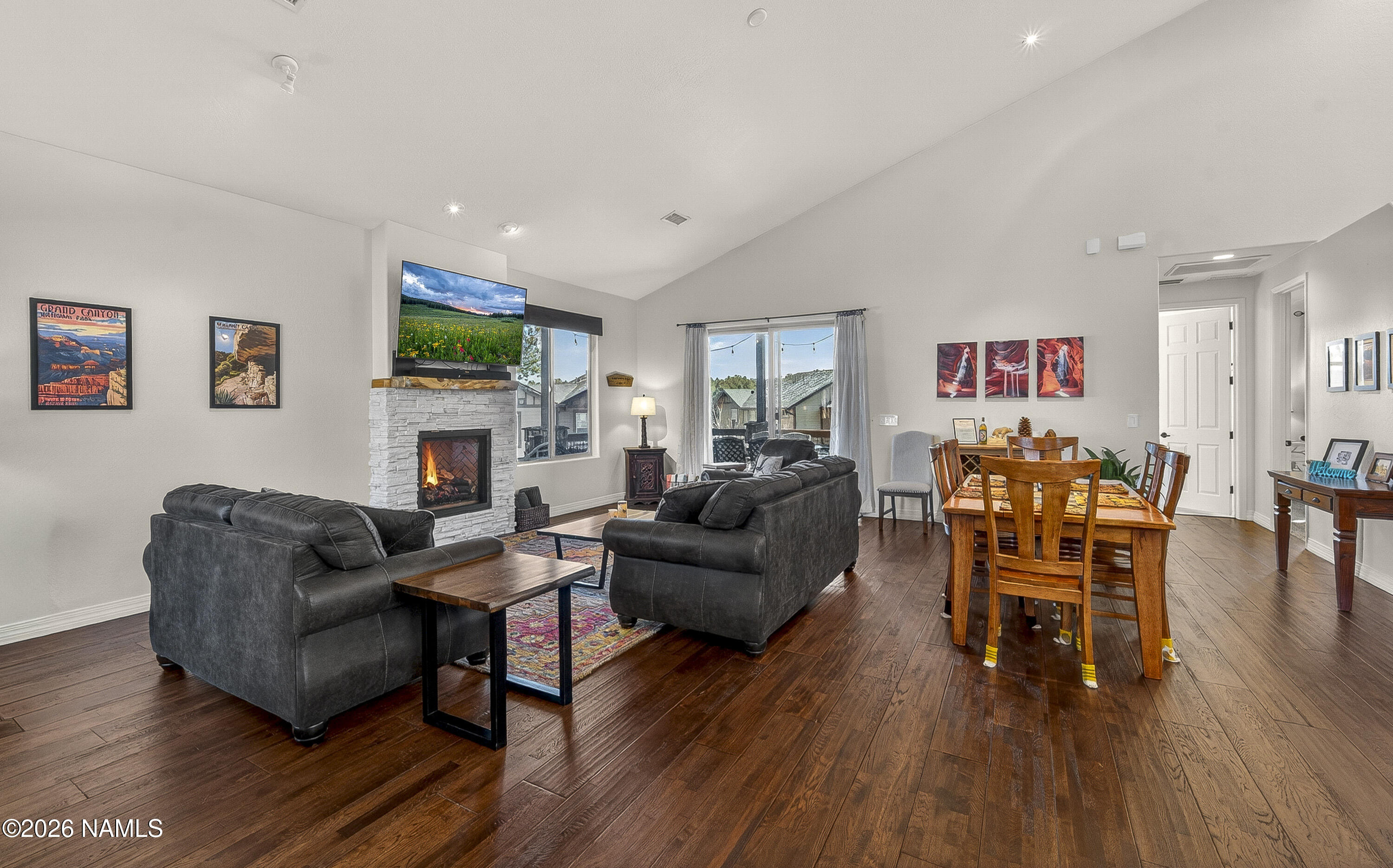 2926 S Presidio De Calabasas