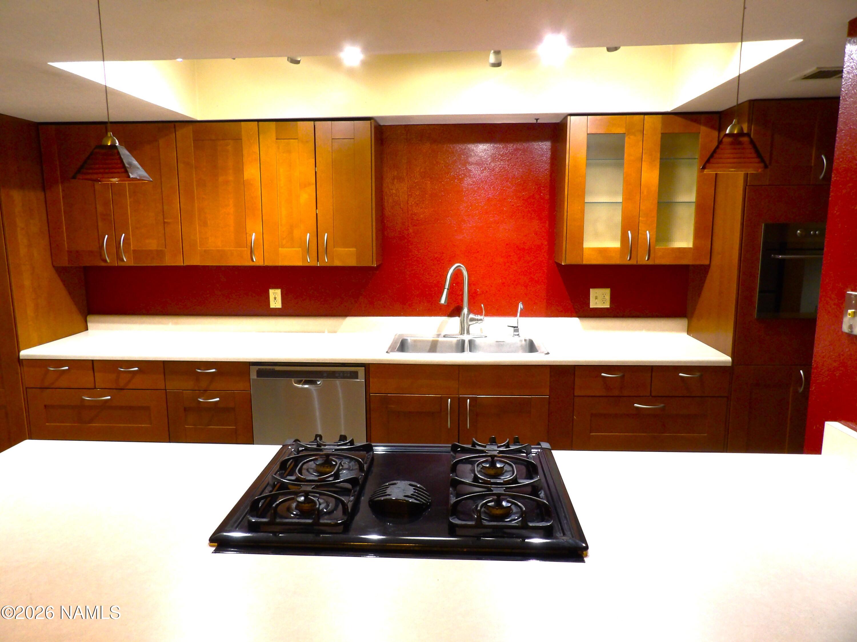 5901 N Mountaineer Road