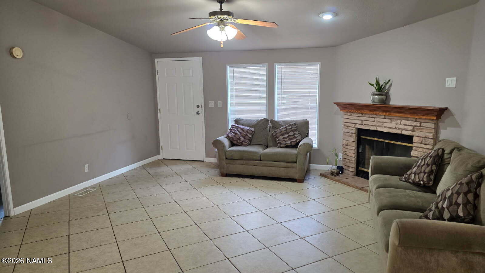 2449 W Adirondack Avenue