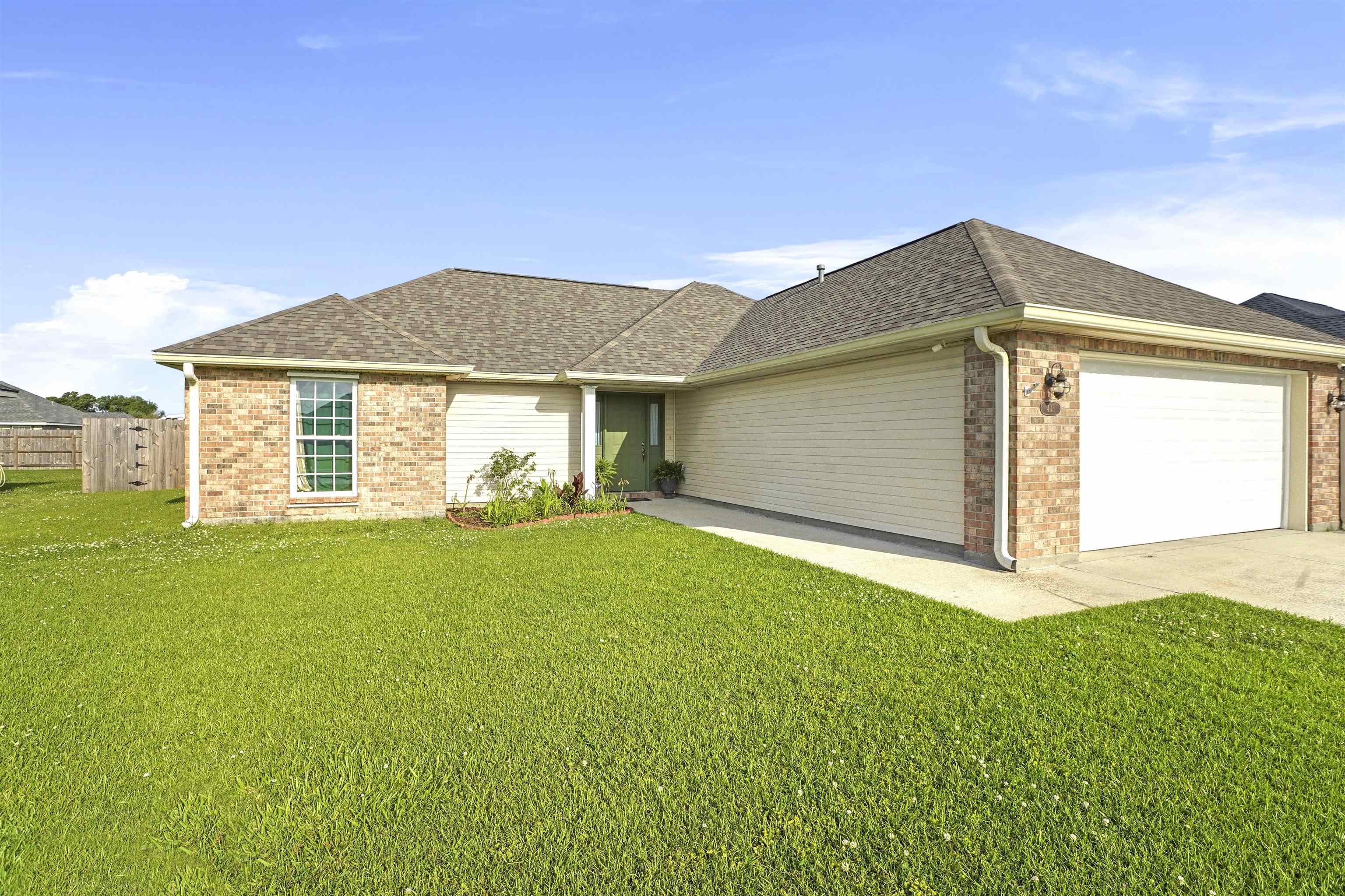 433 Baptiste Cir, Houma, Louisiana image 2