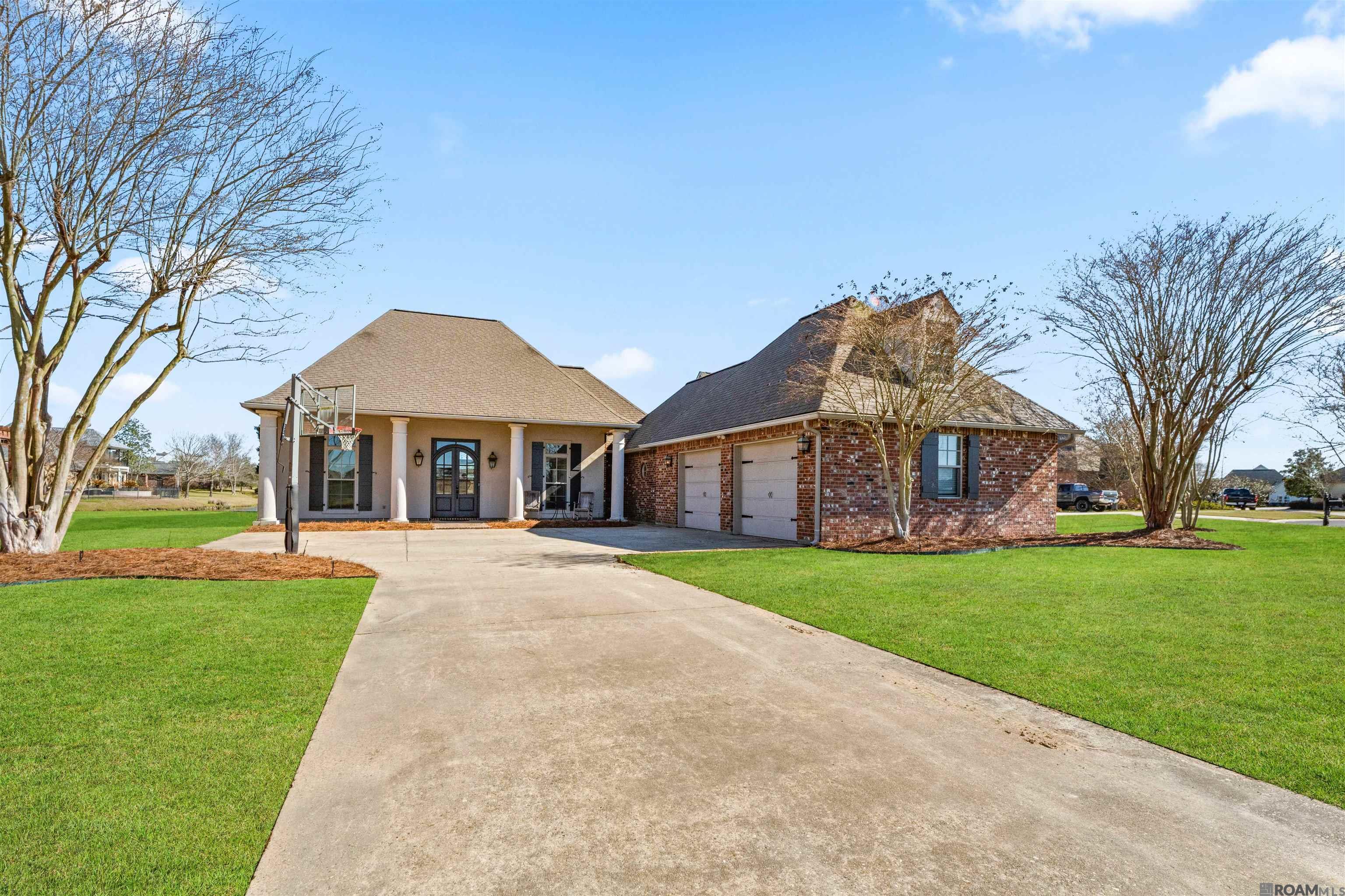 3166 Prestwick Ct, Zachary, Louisiana image 1